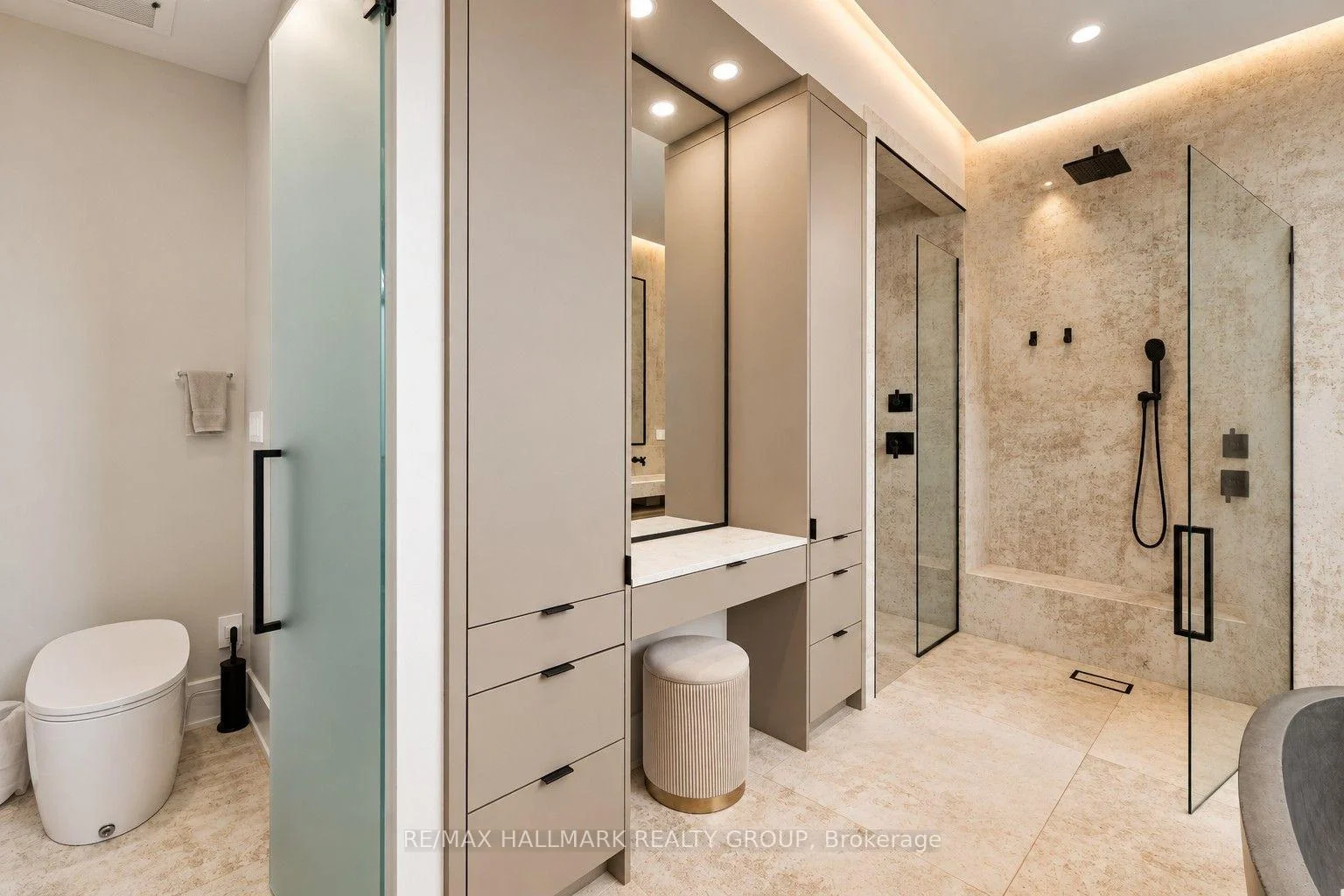 Photo 92 of 114 Theberge Private, Ottawa, Meadowlands/St. Claire Gardens — HOMEH