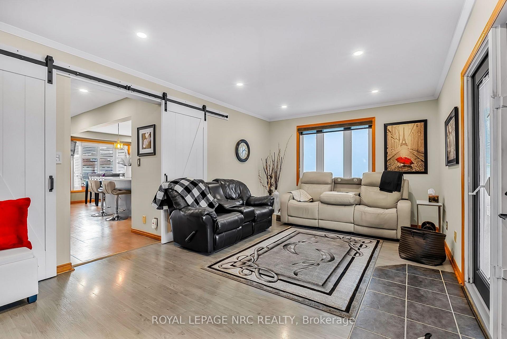 Photo 7 of 77 St. Augustine Drive, St. Catharines, Secord Woods — HOMEH