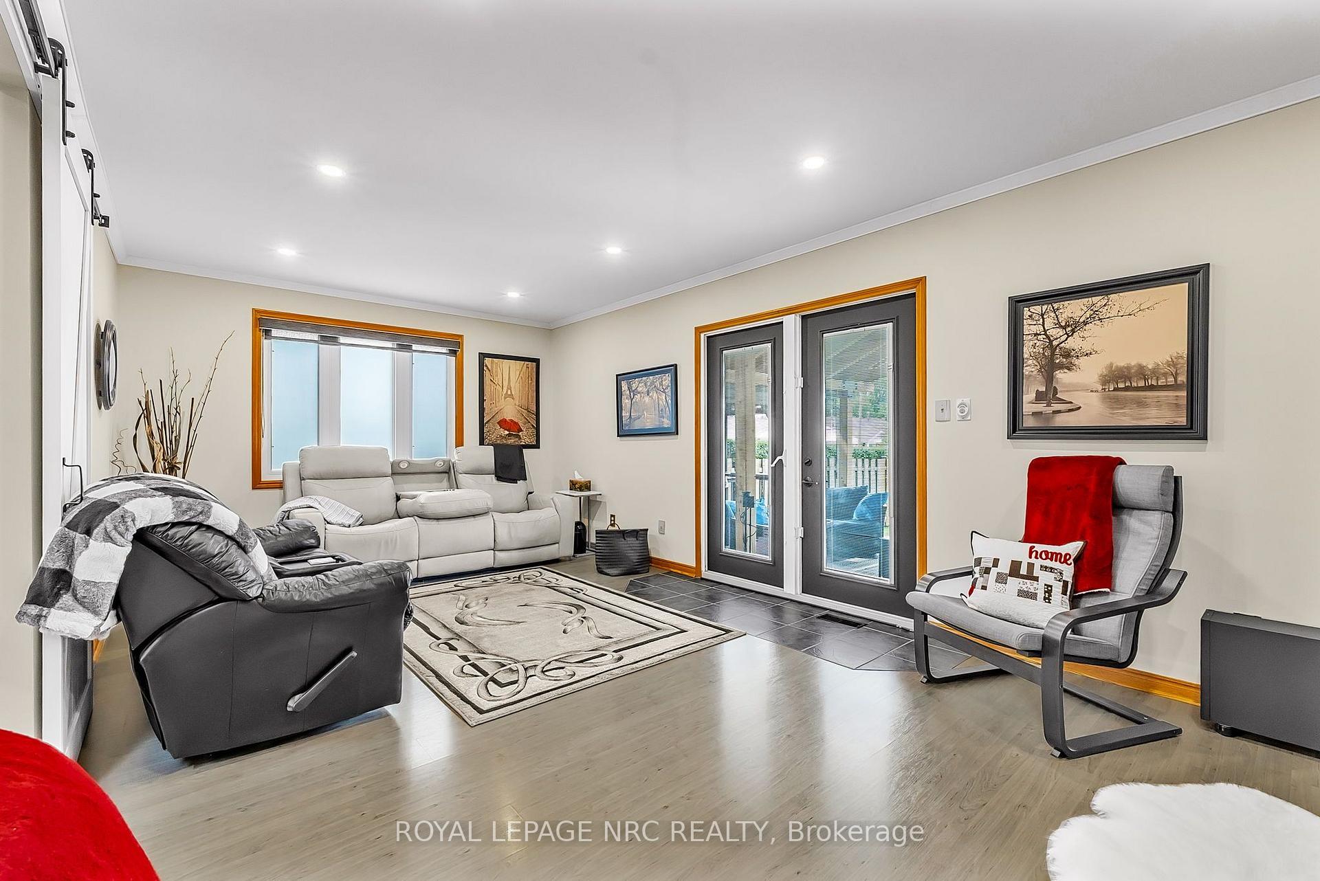 Photo 8 of 77 St. Augustine Drive, St. Catharines, Secord Woods — HOMEH