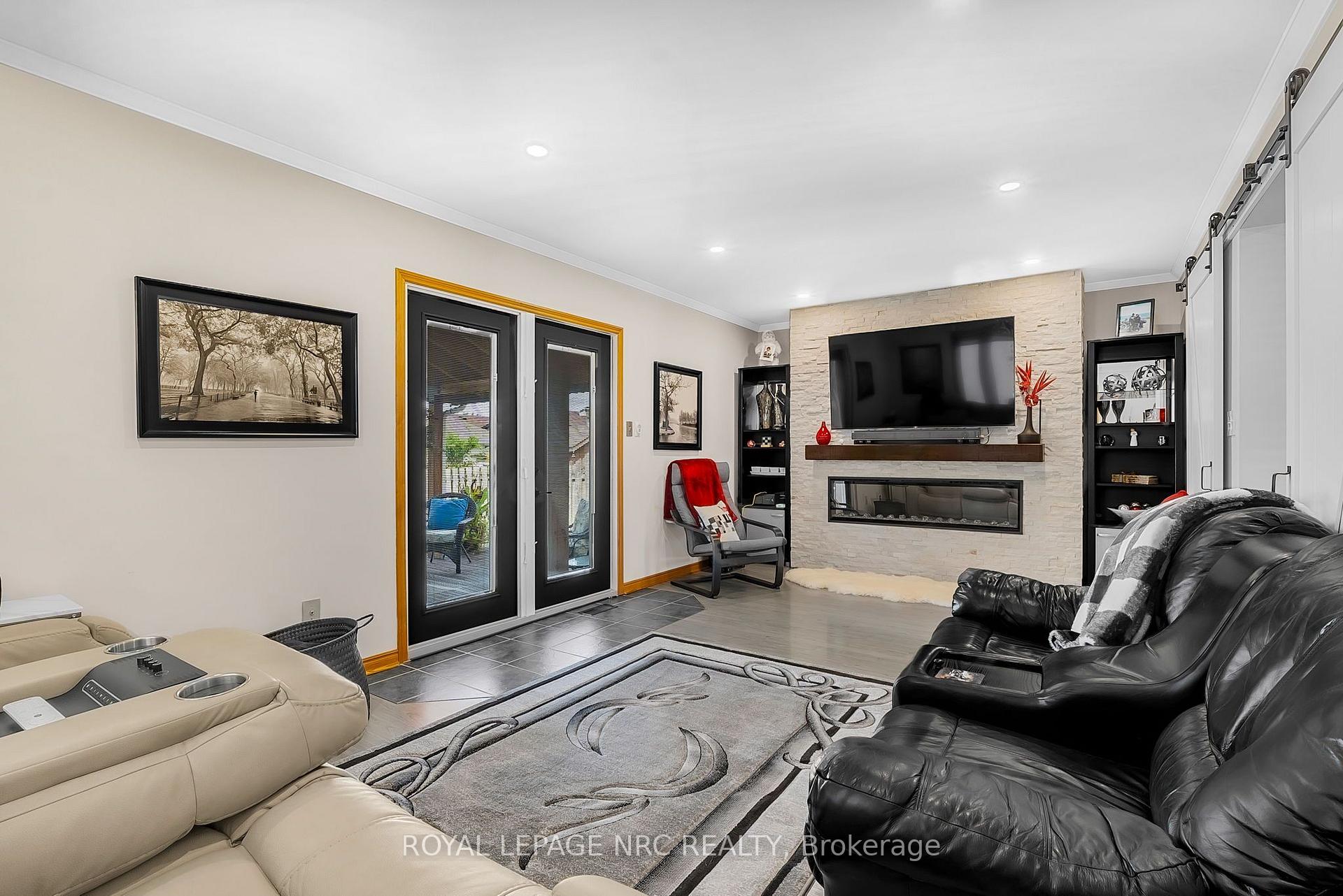 Photo 9 of 77 St. Augustine Drive, St. Catharines, Secord Woods — HOMEH