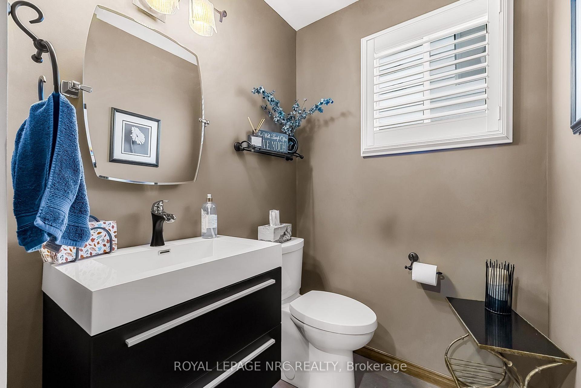 Photo 11 of 77 St. Augustine Drive, St. Catharines, Secord Woods — HOMEH
