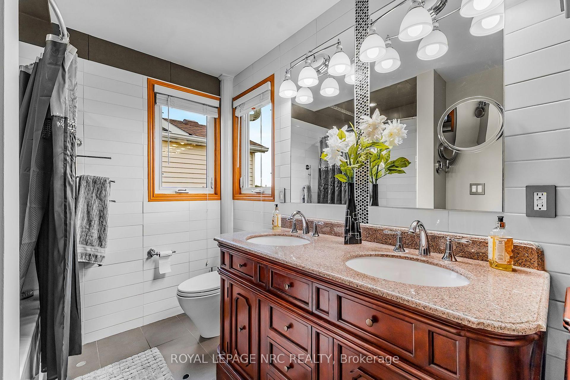 Photo 16 of 77 St. Augustine Drive, St. Catharines, Secord Woods — HOMEH