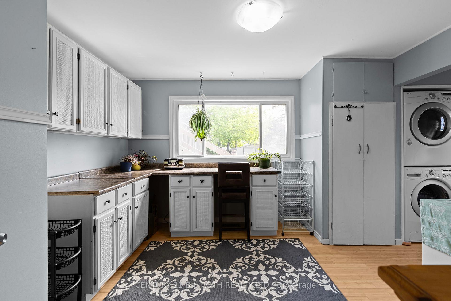 Photo 5 of 10 Andrea Crescent, Orillia — HOMEH