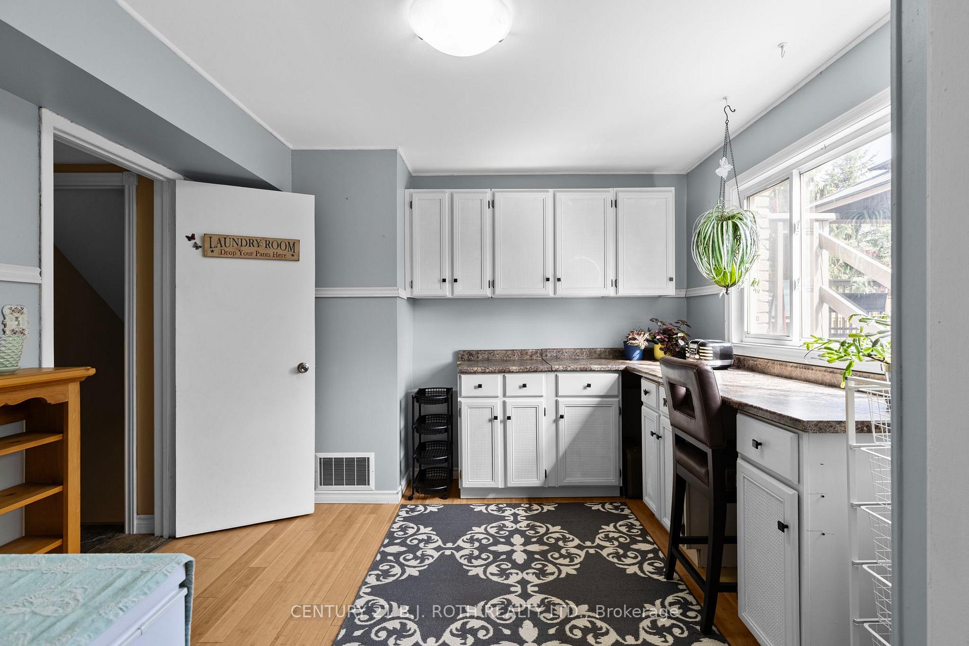 Photo 6 of 10 Andrea Crescent, Orillia — HOMEH