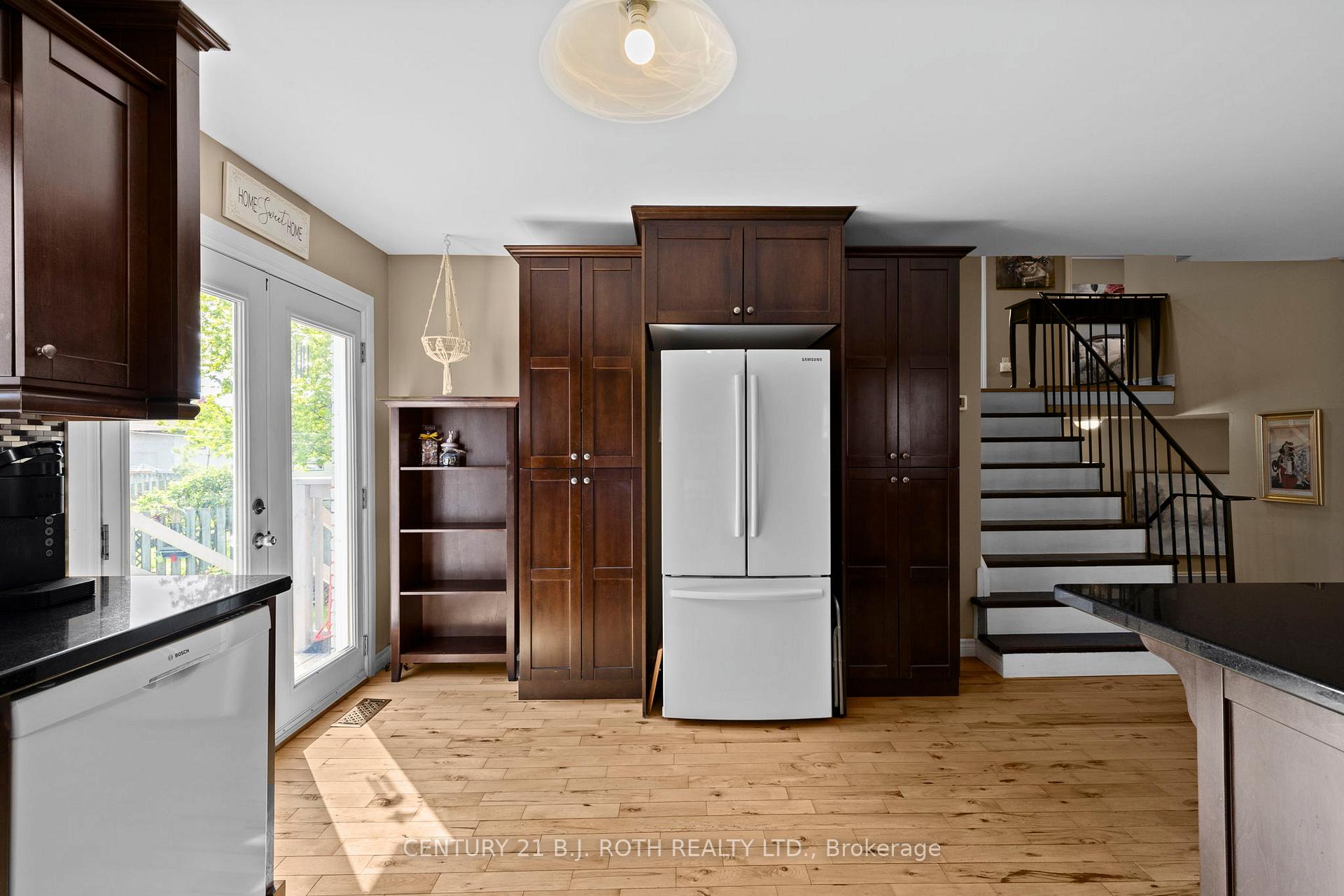 Photo 14 of 10 Andrea Crescent, Orillia — HOMEH