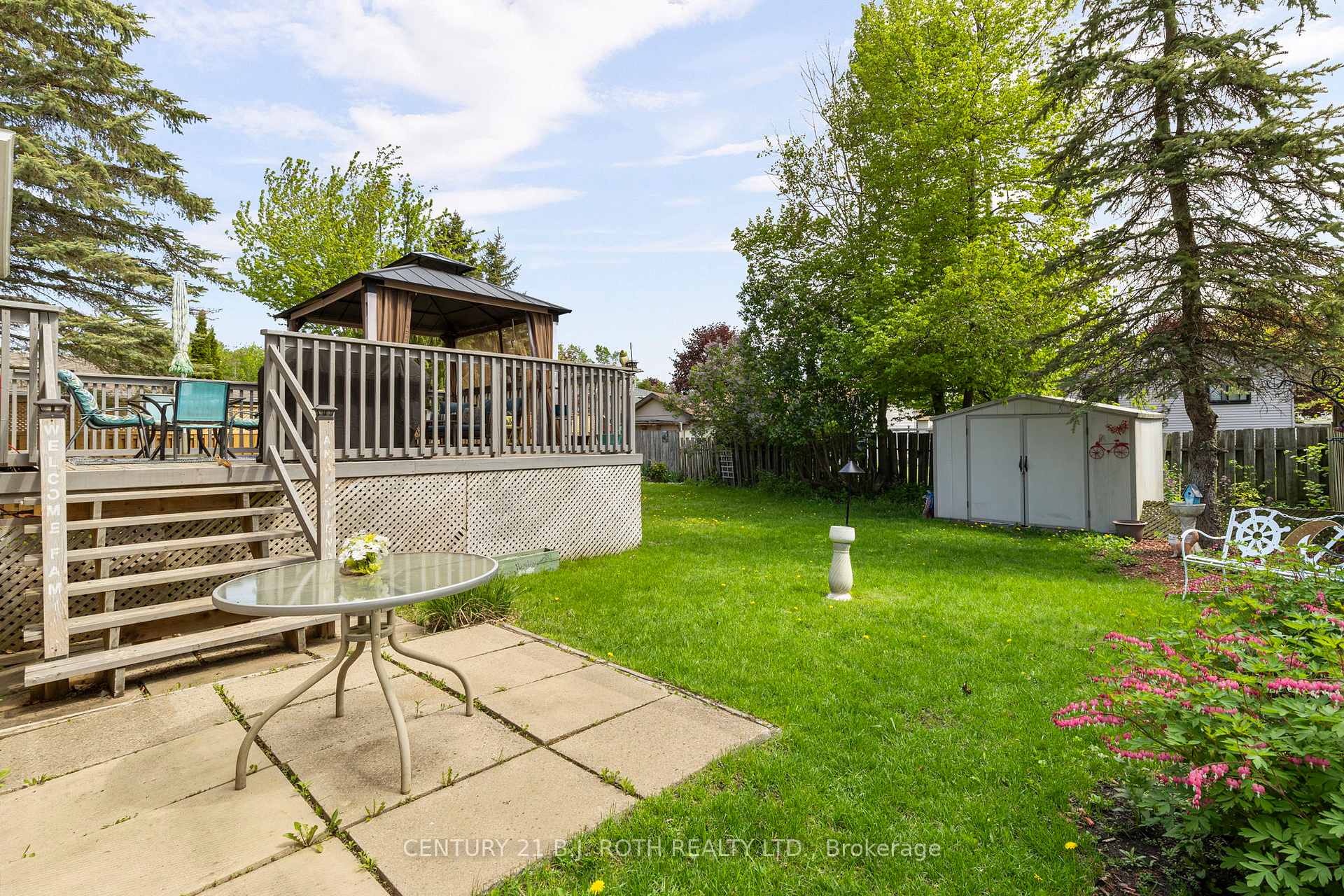 Photo 24 of 10 Andrea Crescent, Orillia — HOMEH