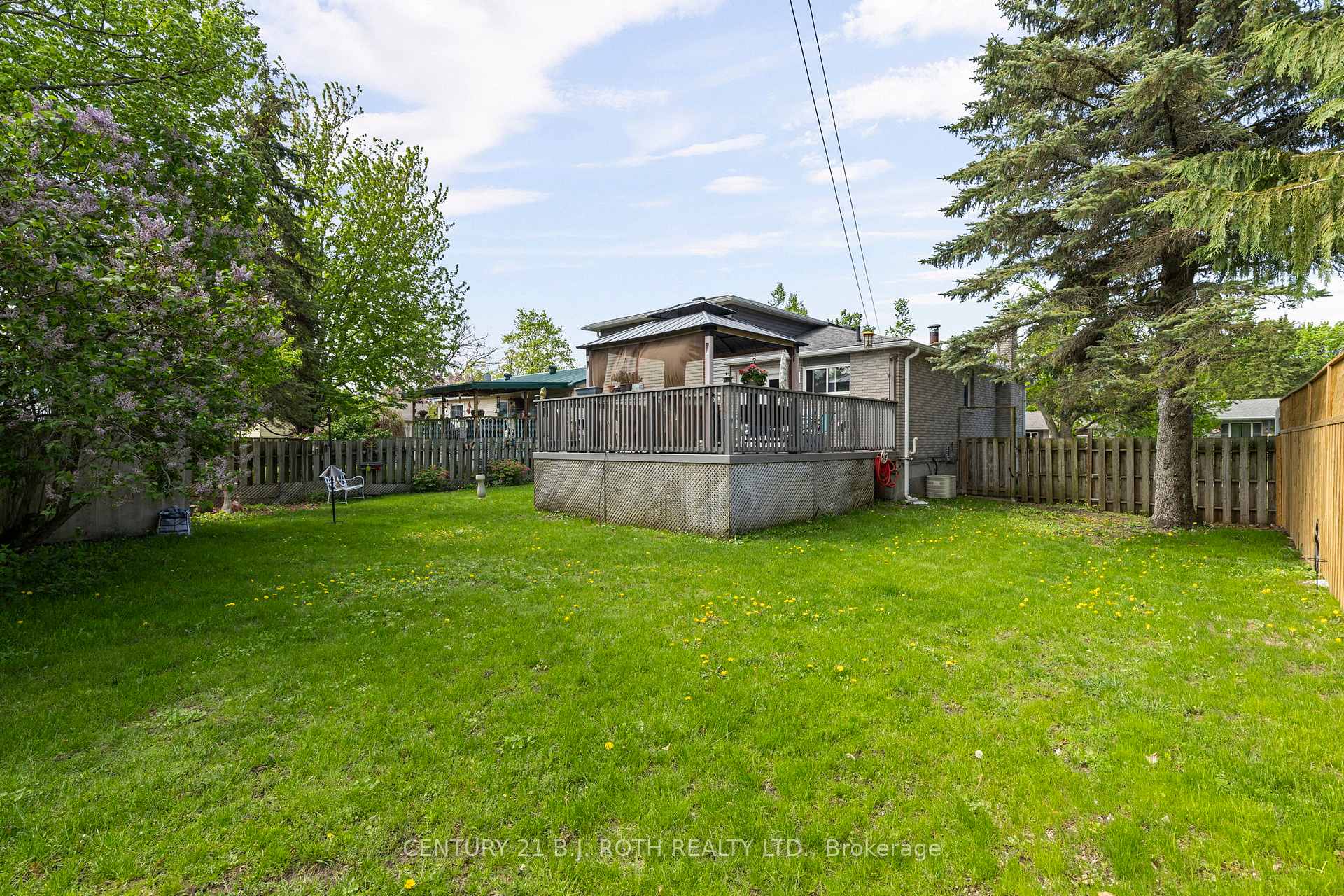 Photo 28 of 10 Andrea Crescent, Orillia — HOMEH