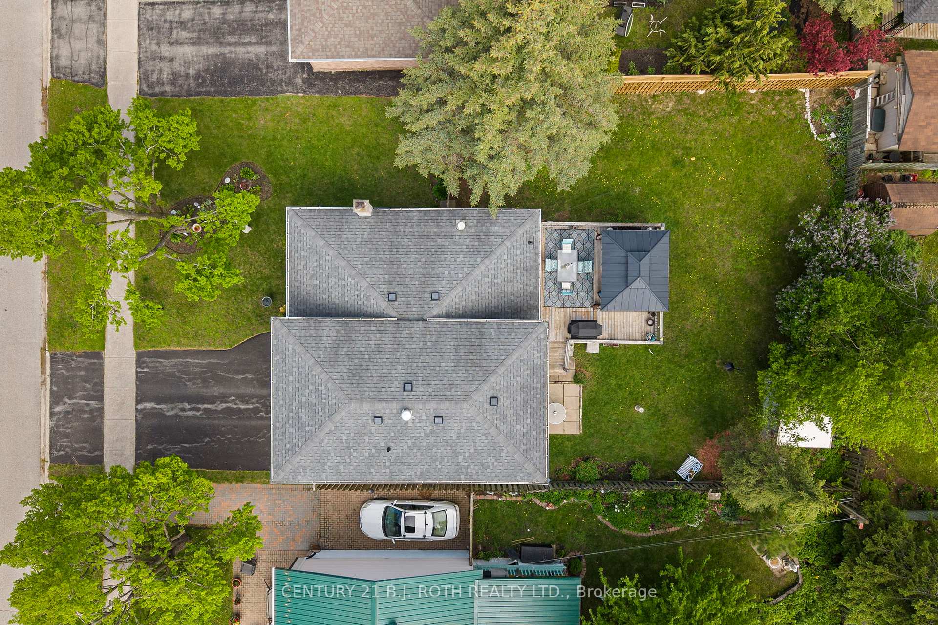 Photo 29 of 10 Andrea Crescent, Orillia — HOMEH
