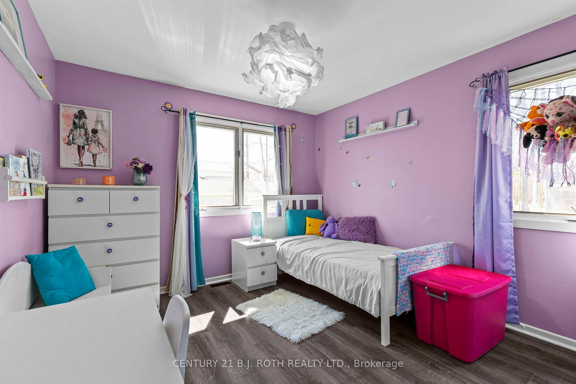 Photo 13 of 823 Essa Road, Barrie, Holly — HOMEH