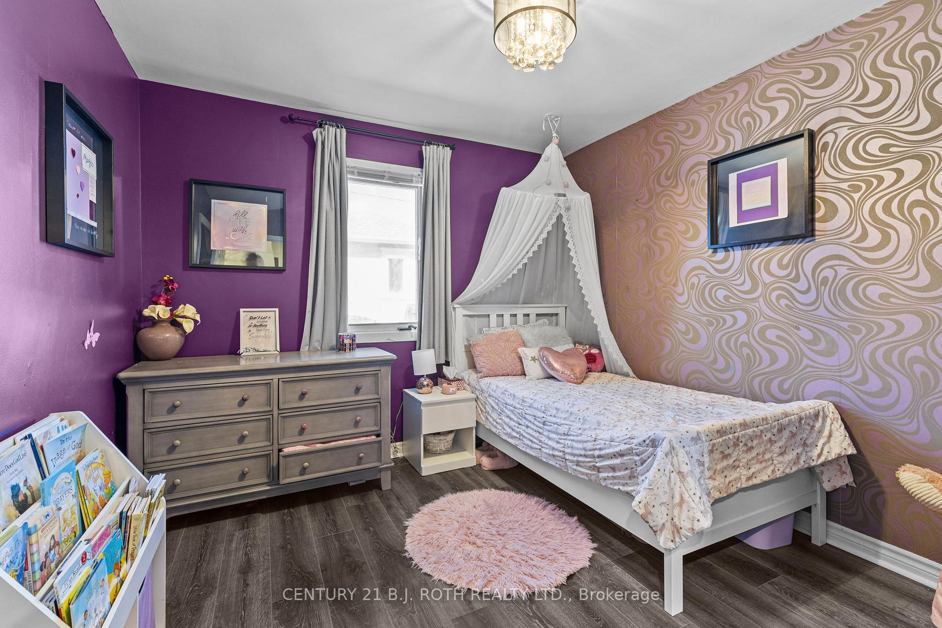 Photo 14 of 823 Essa Road, Barrie, Holly — HOMEH