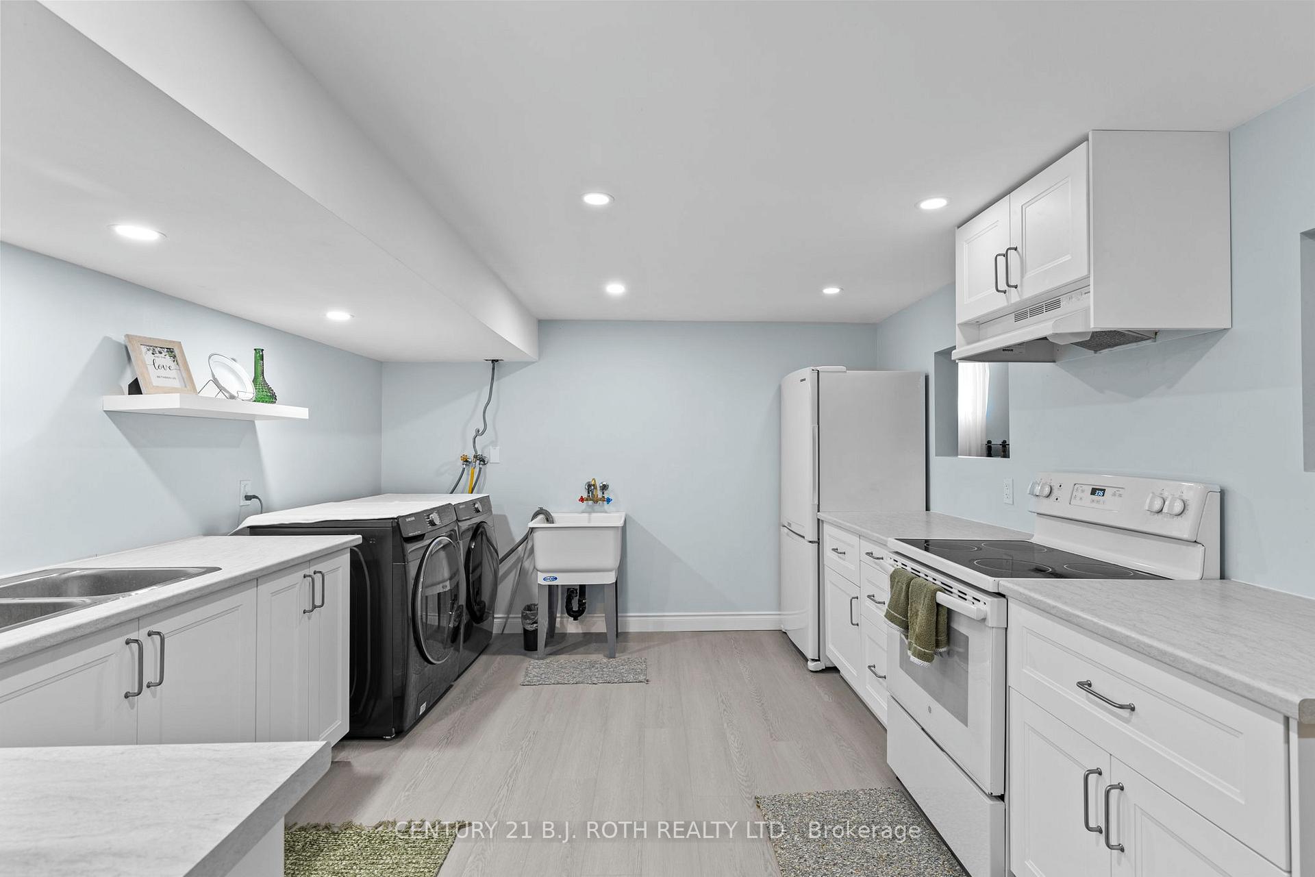 Photo 19 of 823 Essa Road, Barrie, Holly — HOMEH