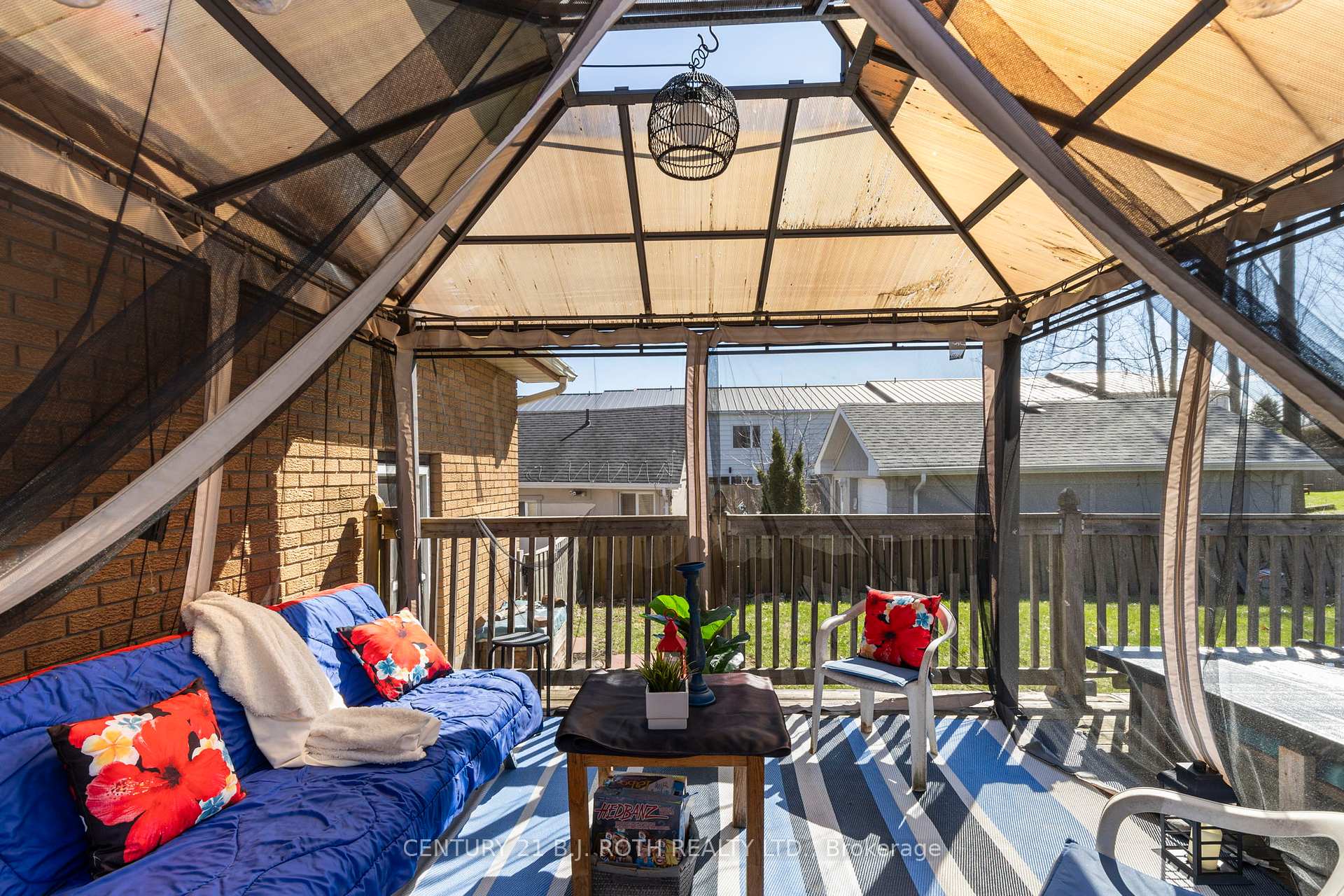 Photo 26 of 823 Essa Road, Barrie, Holly — HOMEH