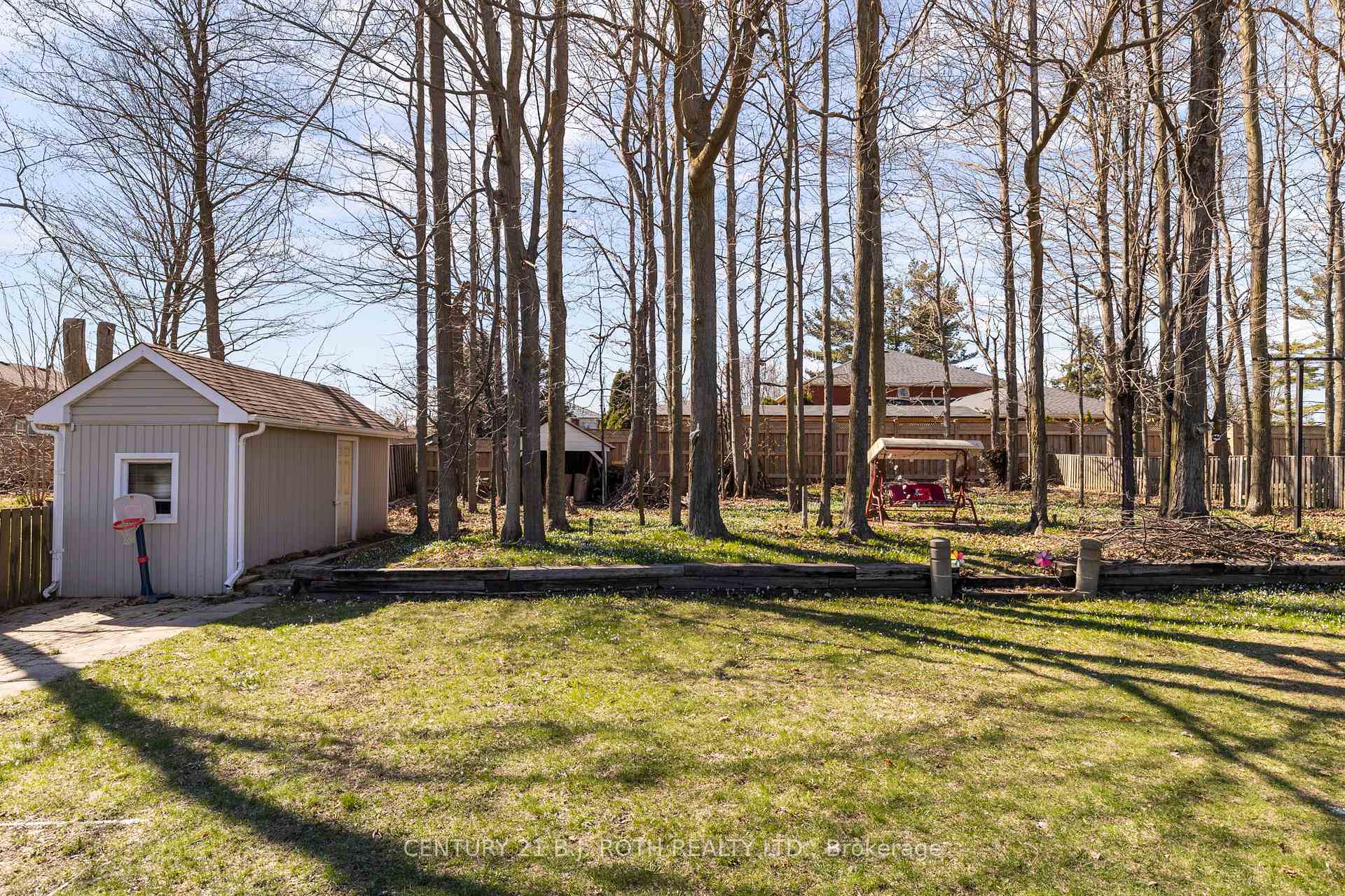 Photo 27 of 823 Essa Road, Barrie, Holly — HOMEH
