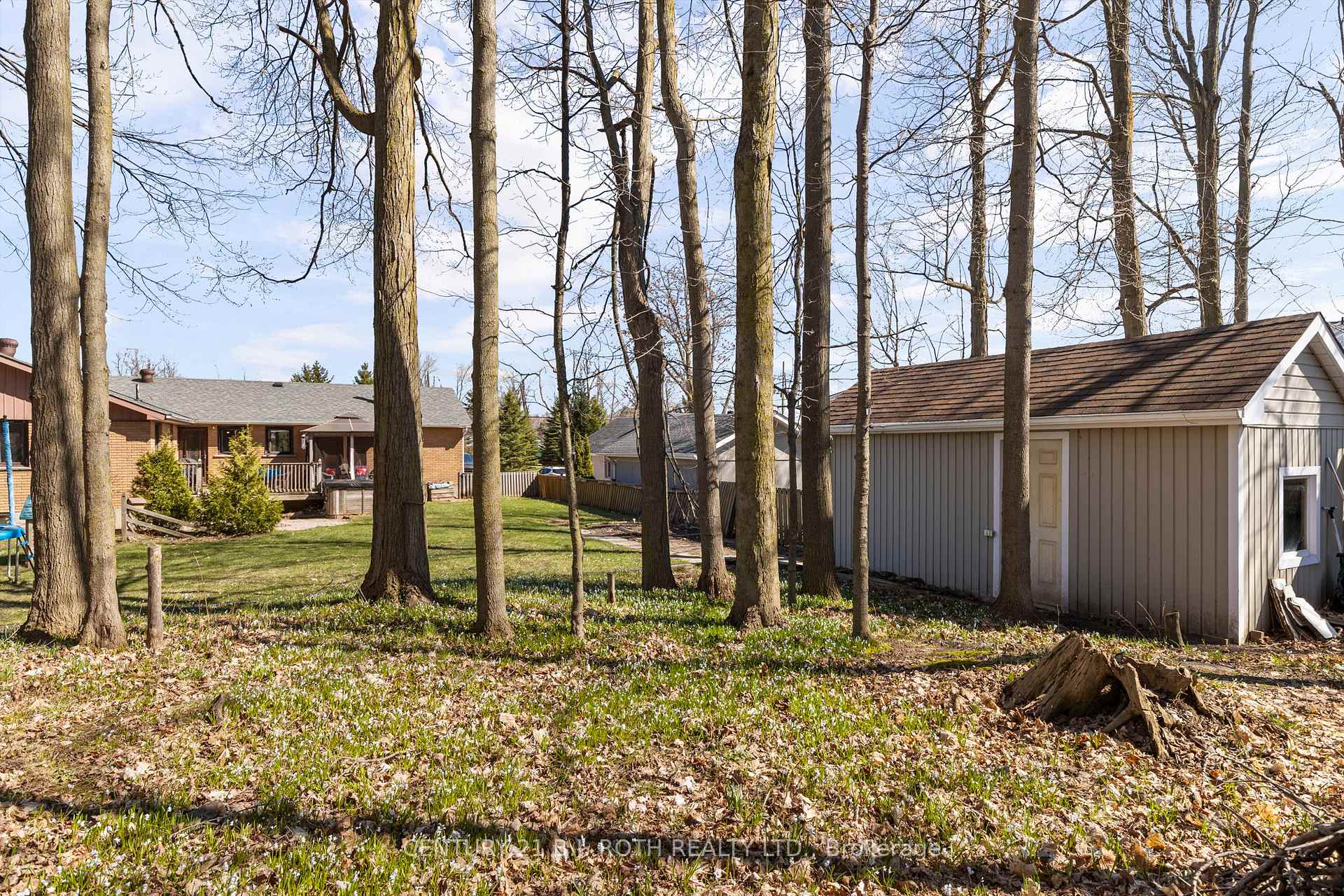 Photo 29 of 823 Essa Road, Barrie, Holly — HOMEH