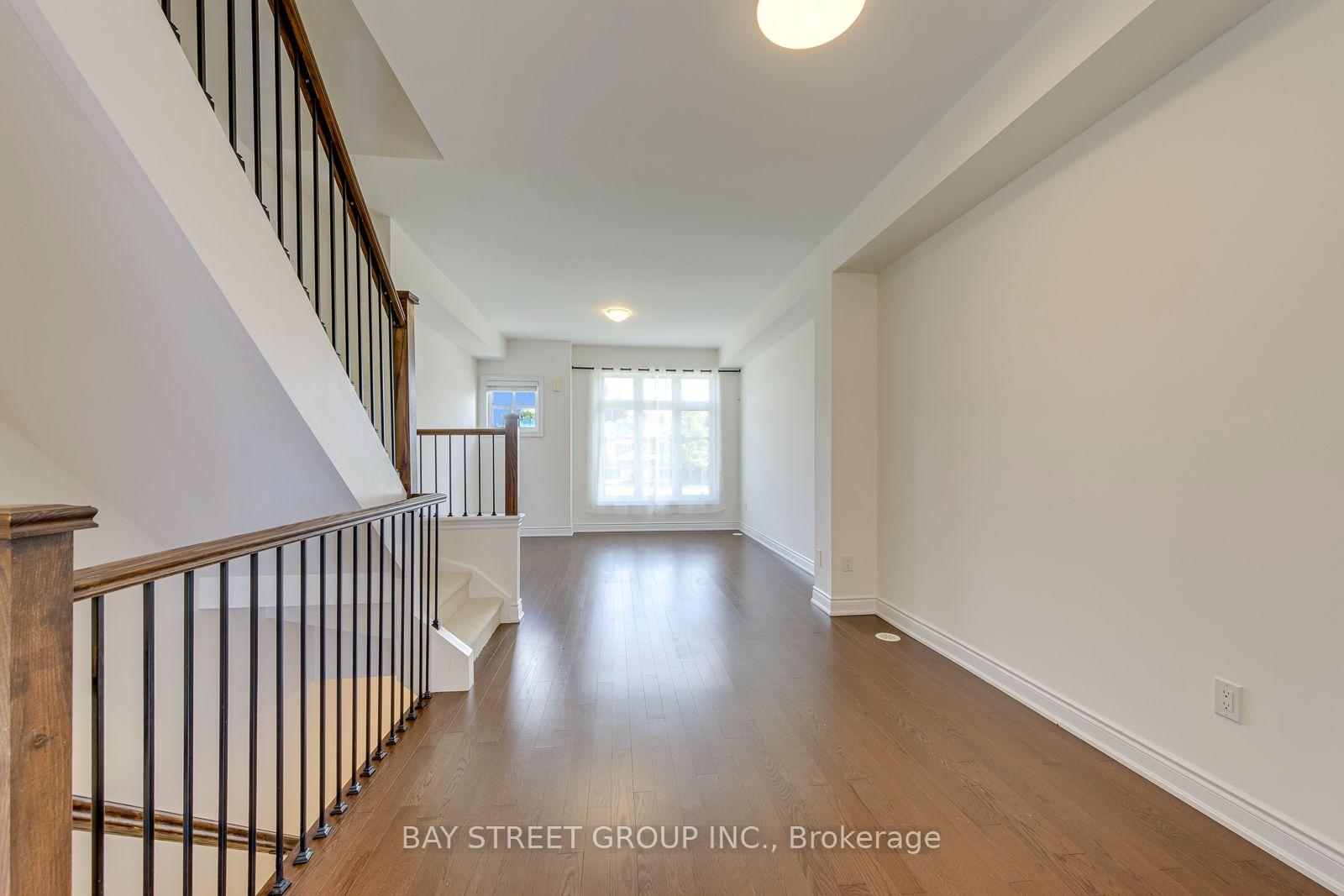 Photo 13 of Unit #14, 2172 Trafalgar Road, Oakville, River Oaks — HOMEH