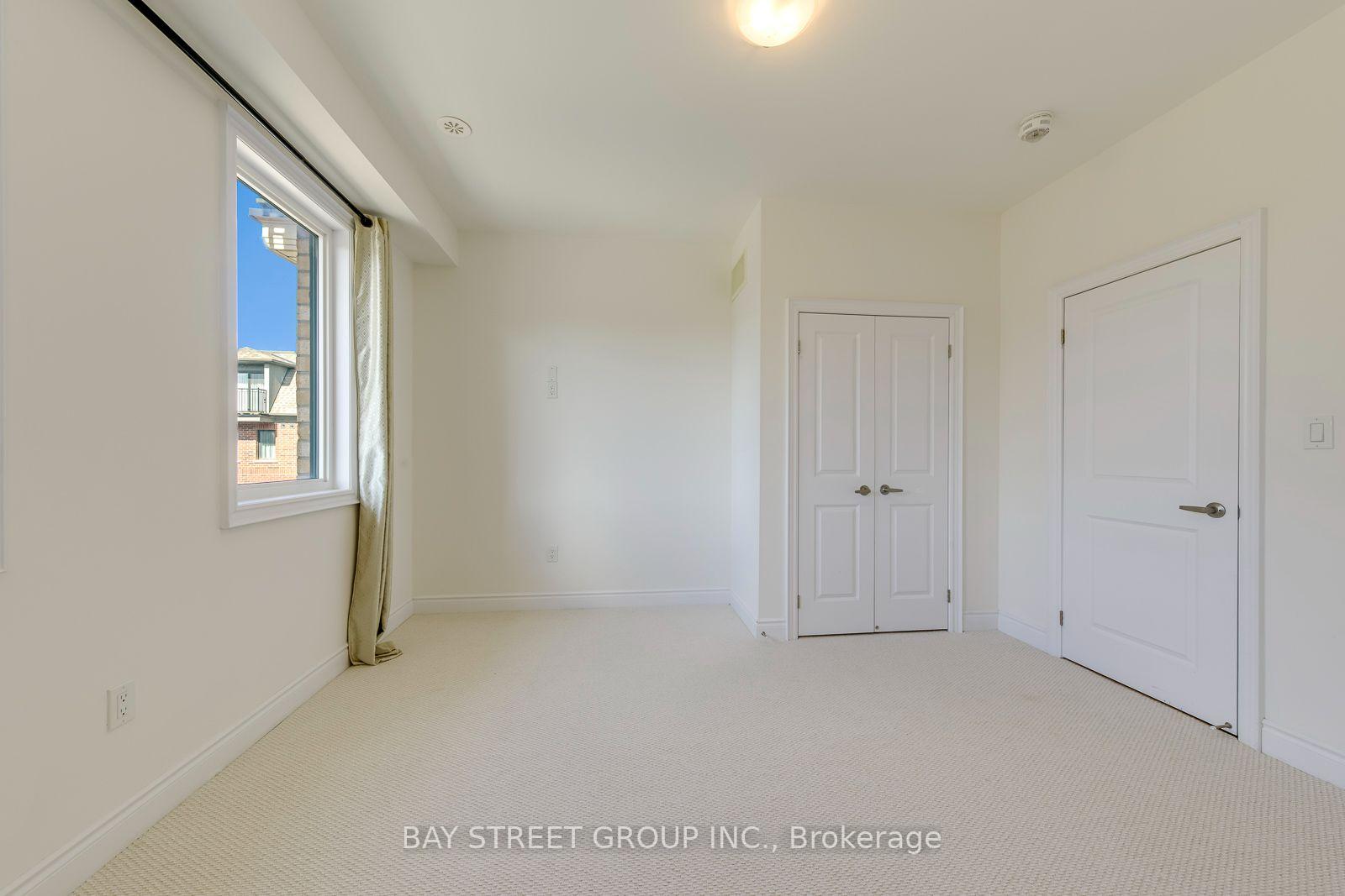 Photo 19 of Unit #14, 2172 Trafalgar Road, Oakville, River Oaks — HOMEH