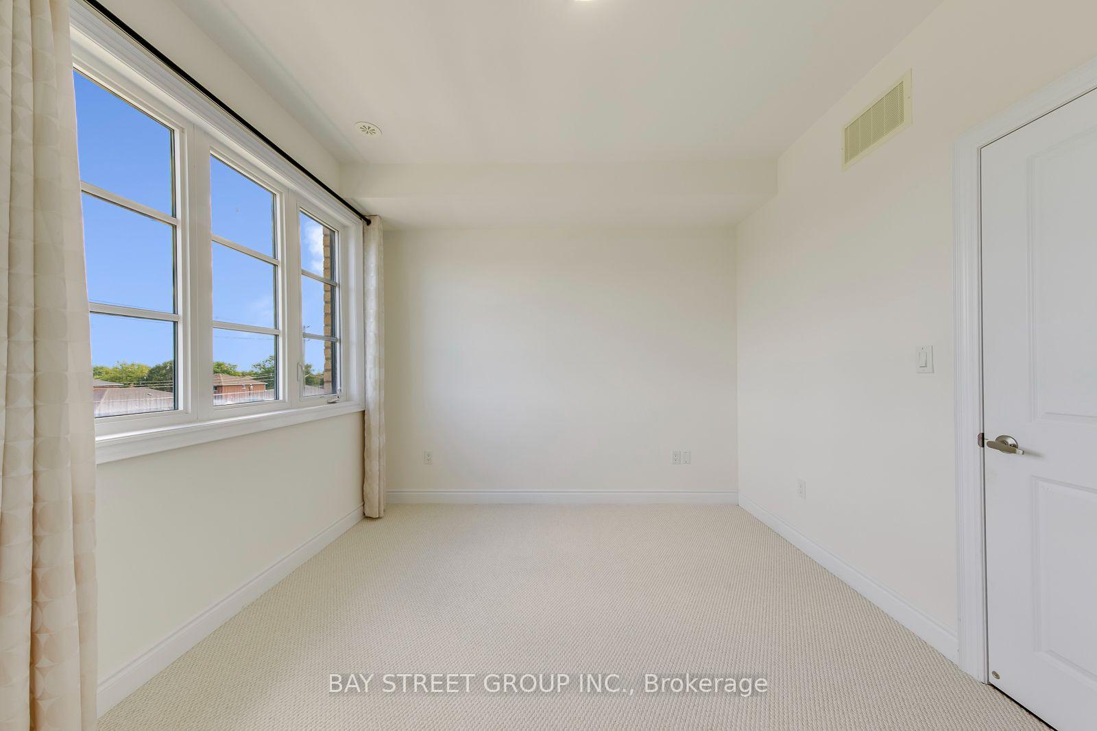 Photo 21 of Unit #14, 2172 Trafalgar Road, Oakville, River Oaks — HOMEH
