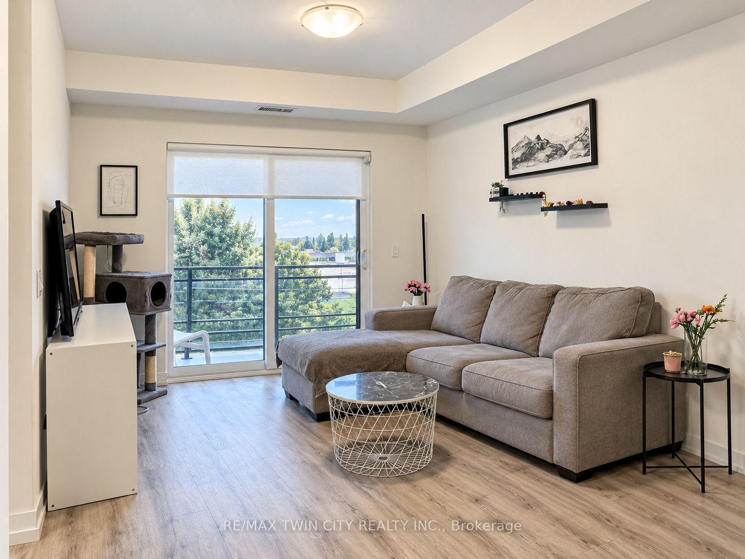 Photo 4 of Unit 314, 251 Northfield Drive E, Waterloo, Colonial Acres — HOMEH