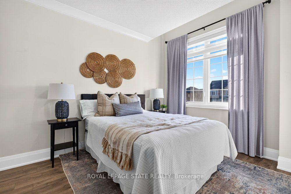 Photo 12 of 80 Elstone Place, Hamilton, Waterdown — HOMEH