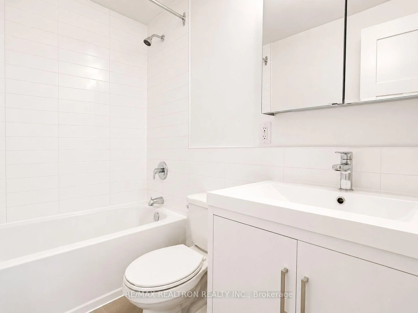 Photo 17 of Unit 709, 10 Shallmar Boulevard, Toronto, Forest Hill North — HOMEH