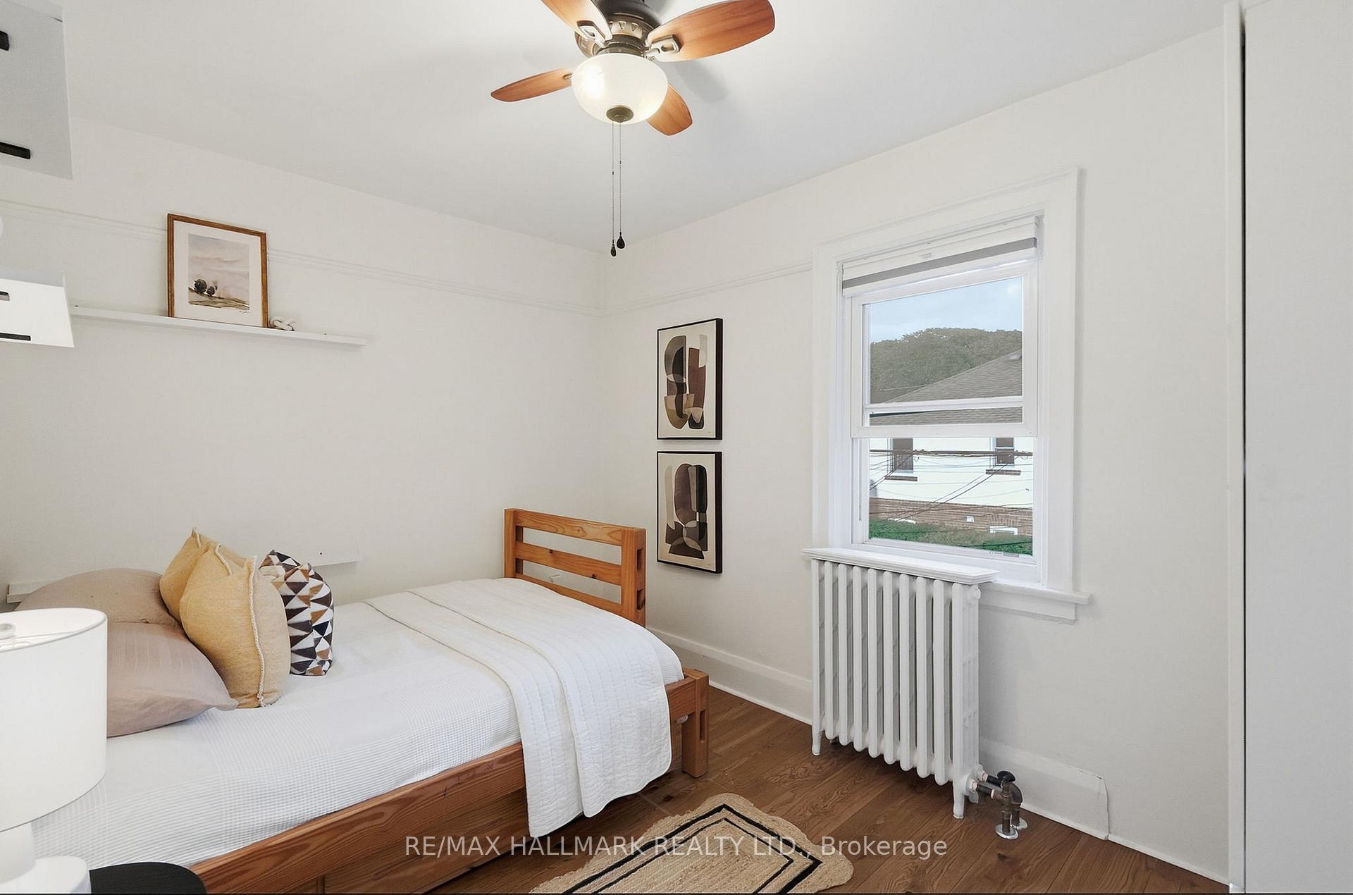 Photo 15 of Unit Upper, 25 Scarboro Beach Boulevard, Toronto, The Beaches — HOMEH