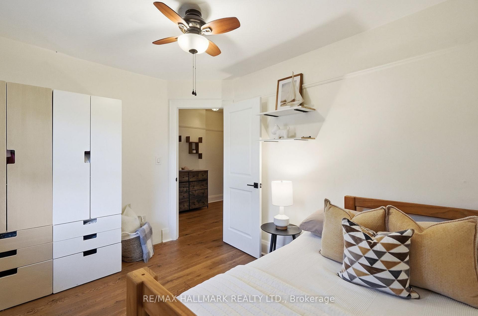 Photo 16 of Unit Upper, 25 Scarboro Beach Boulevard, Toronto, The Beaches — HOMEH