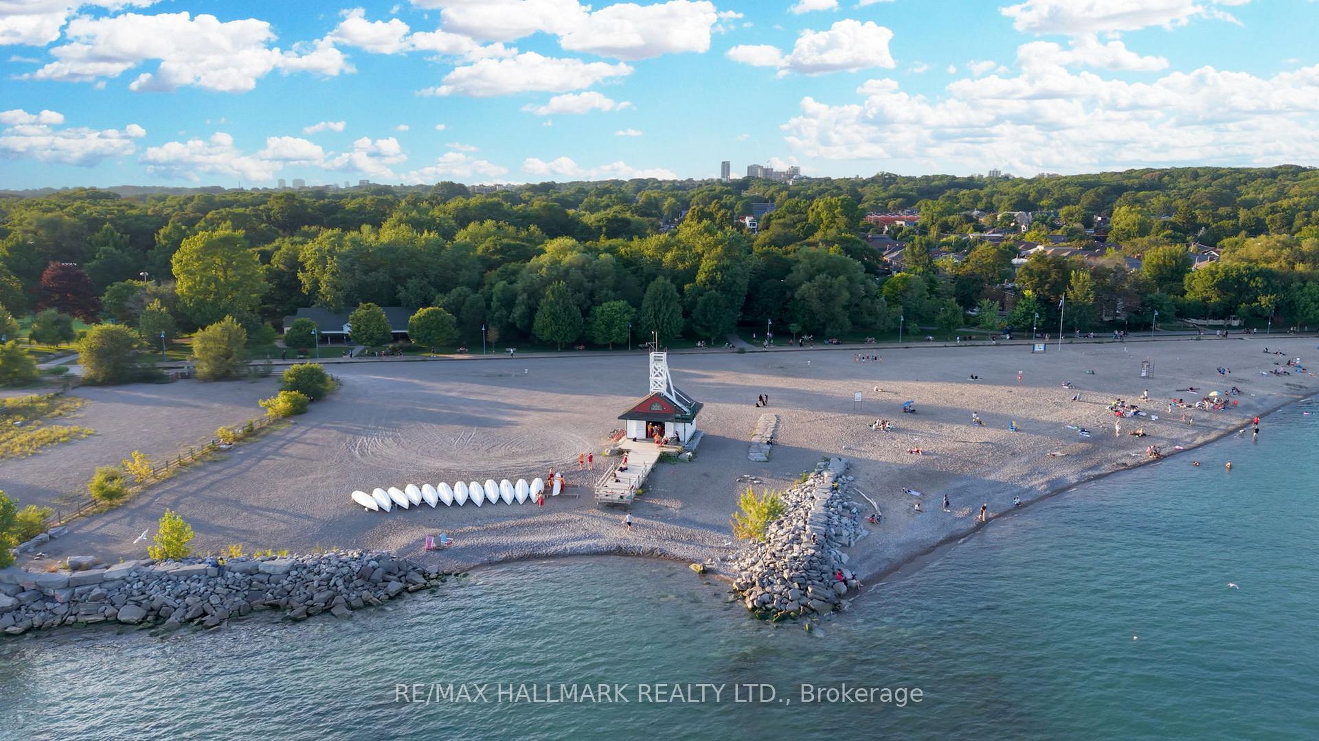 Photo 33 of Unit Upper, 25 Scarboro Beach Boulevard, Toronto, The Beaches — HOMEH