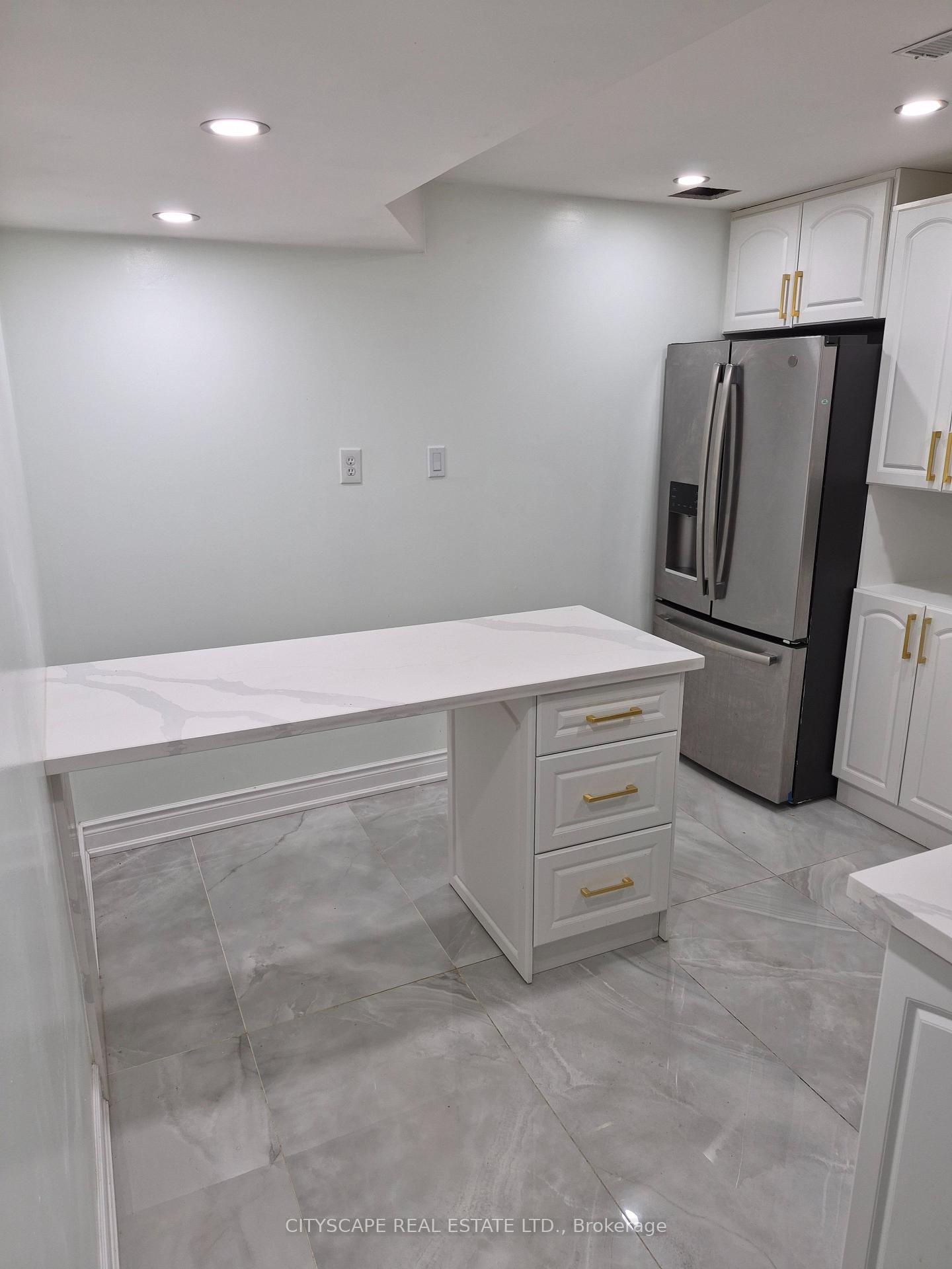 Photo 2 of Unit Bsmt, 368 Sardinia Drive, Mississauga, Hurontario — HOMEH