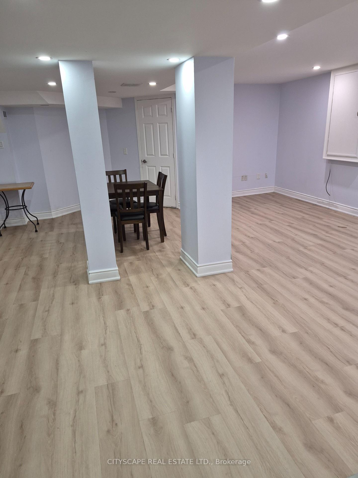 Photo 5 of Unit Bsmt, 368 Sardinia Drive, Mississauga, Hurontario — HOMEH