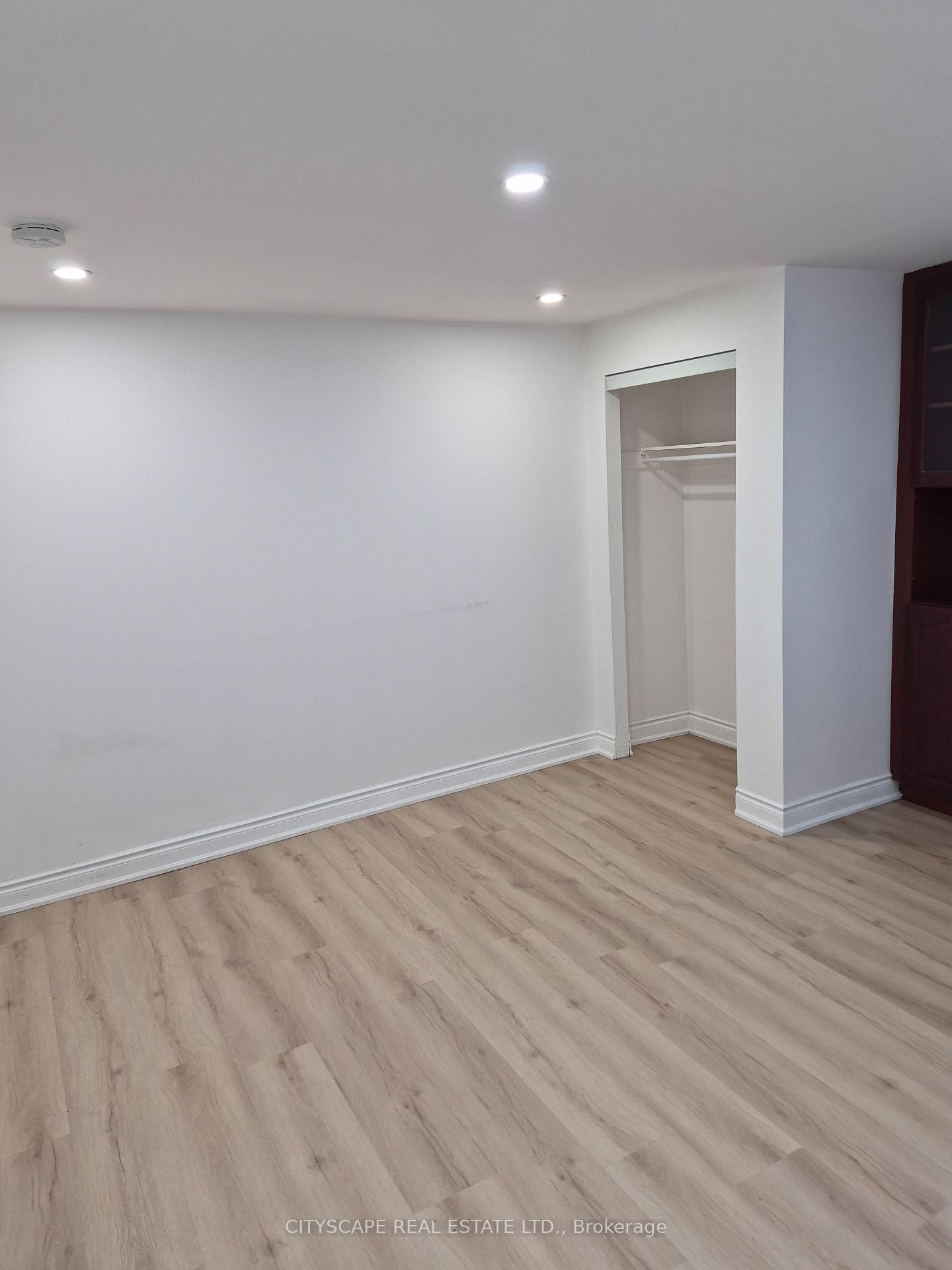 Photo 6 of Unit Bsmt, 368 Sardinia Drive, Mississauga, Hurontario — HOMEH