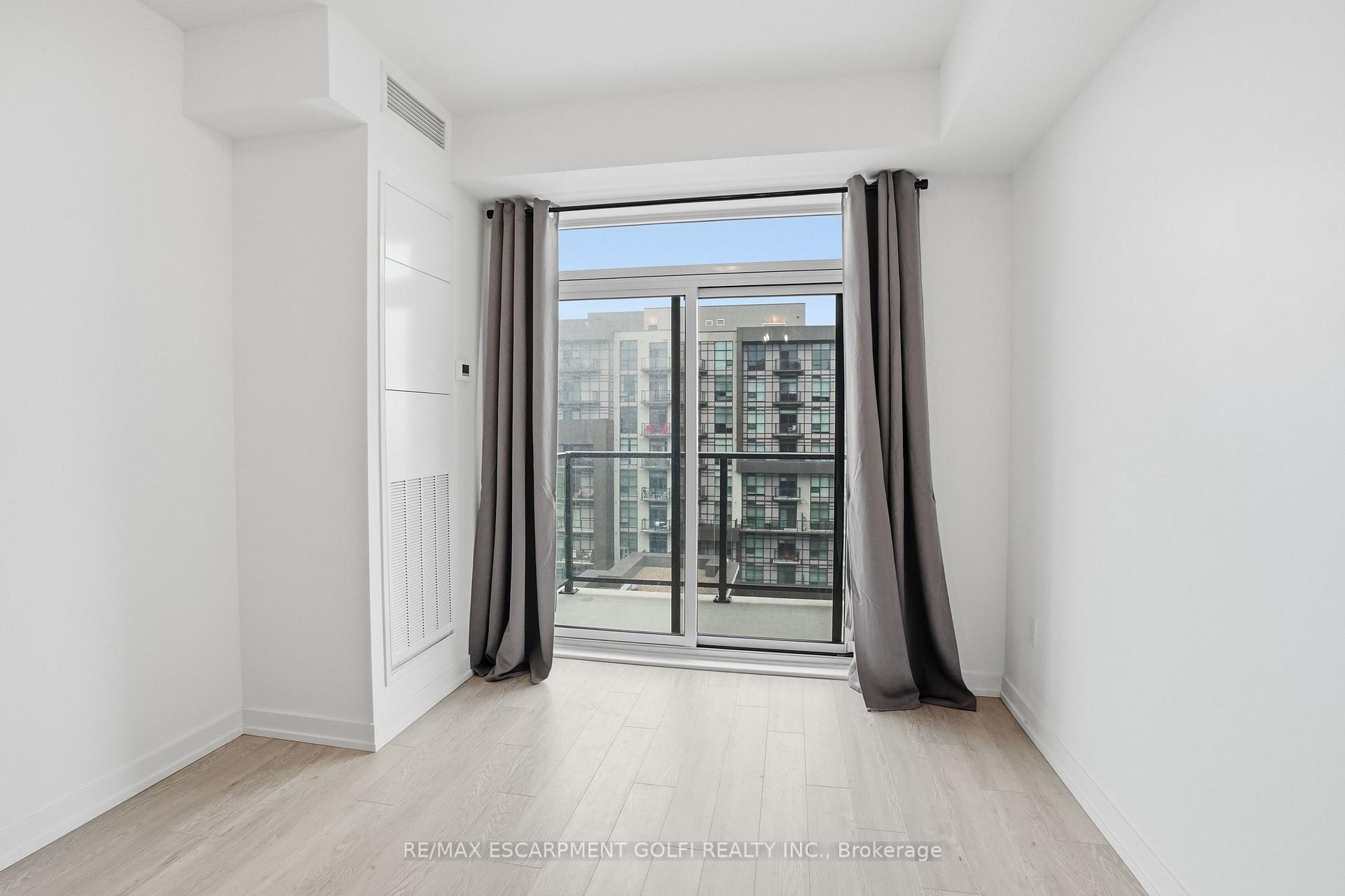 Photo 14 of Unit 1008, 460 Dundas Street E, Hamilton, Waterdown — HOMEH