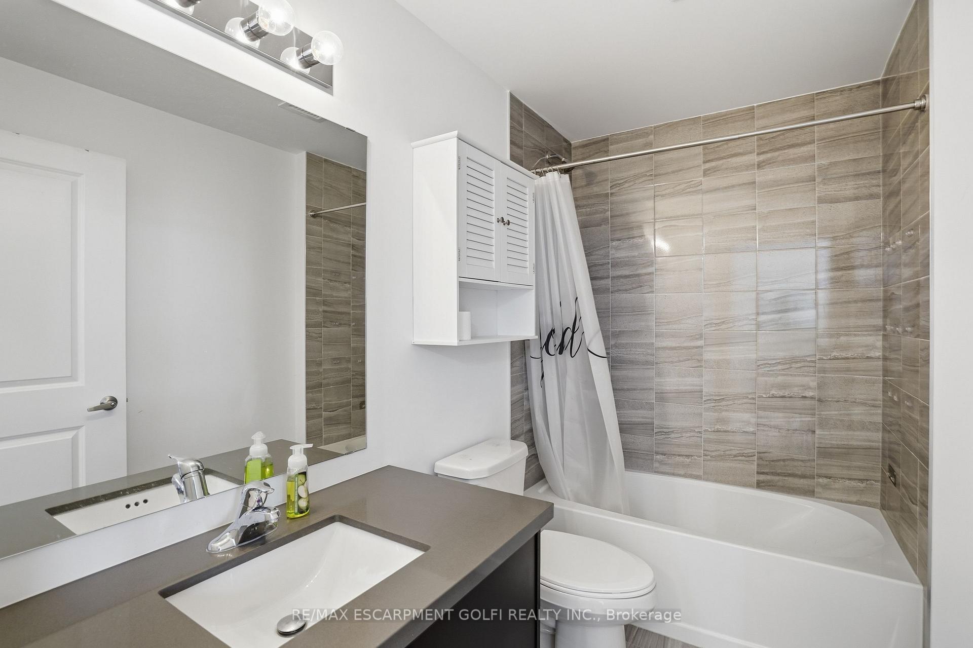 Photo 16 of Unit 1008, 460 Dundas Street E, Hamilton, Waterdown — HOMEH