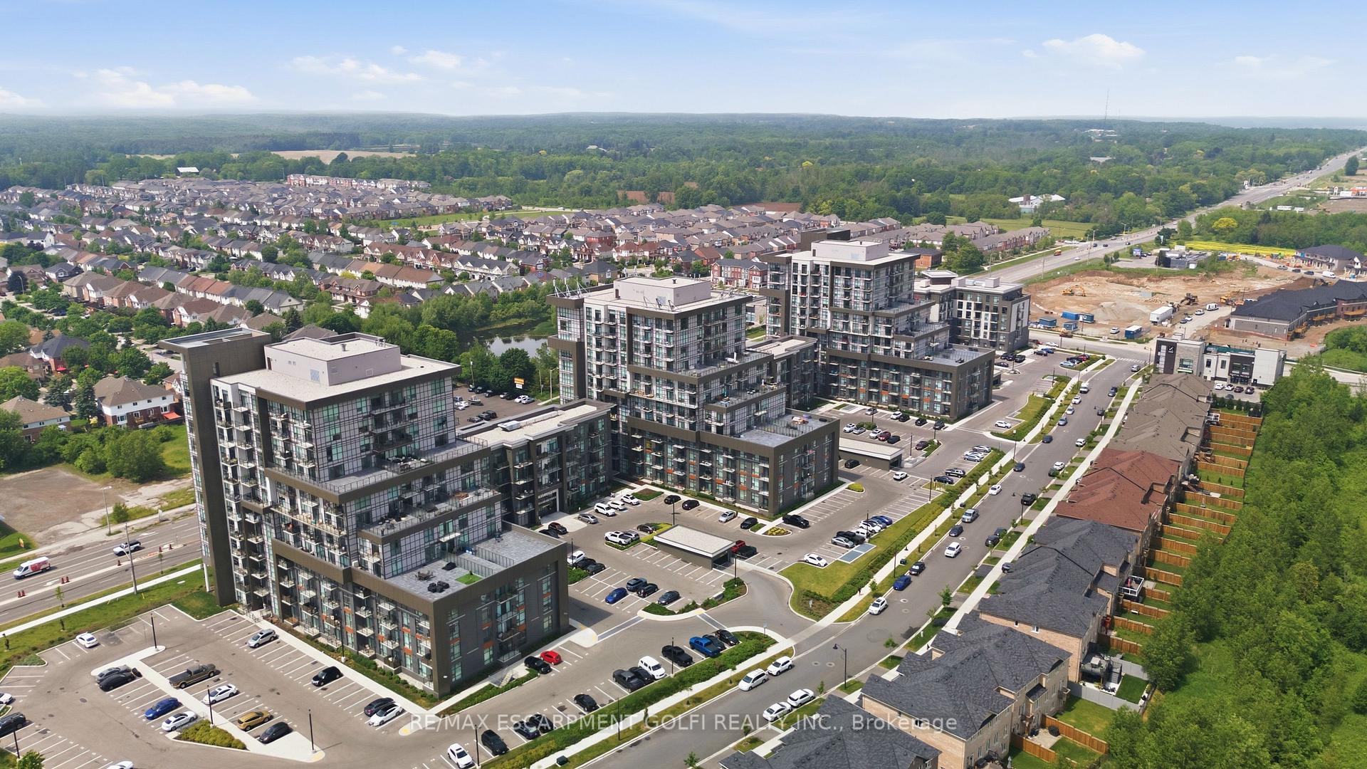 Photo 32 of Unit 1008, 460 Dundas Street E, Hamilton, Waterdown — HOMEH