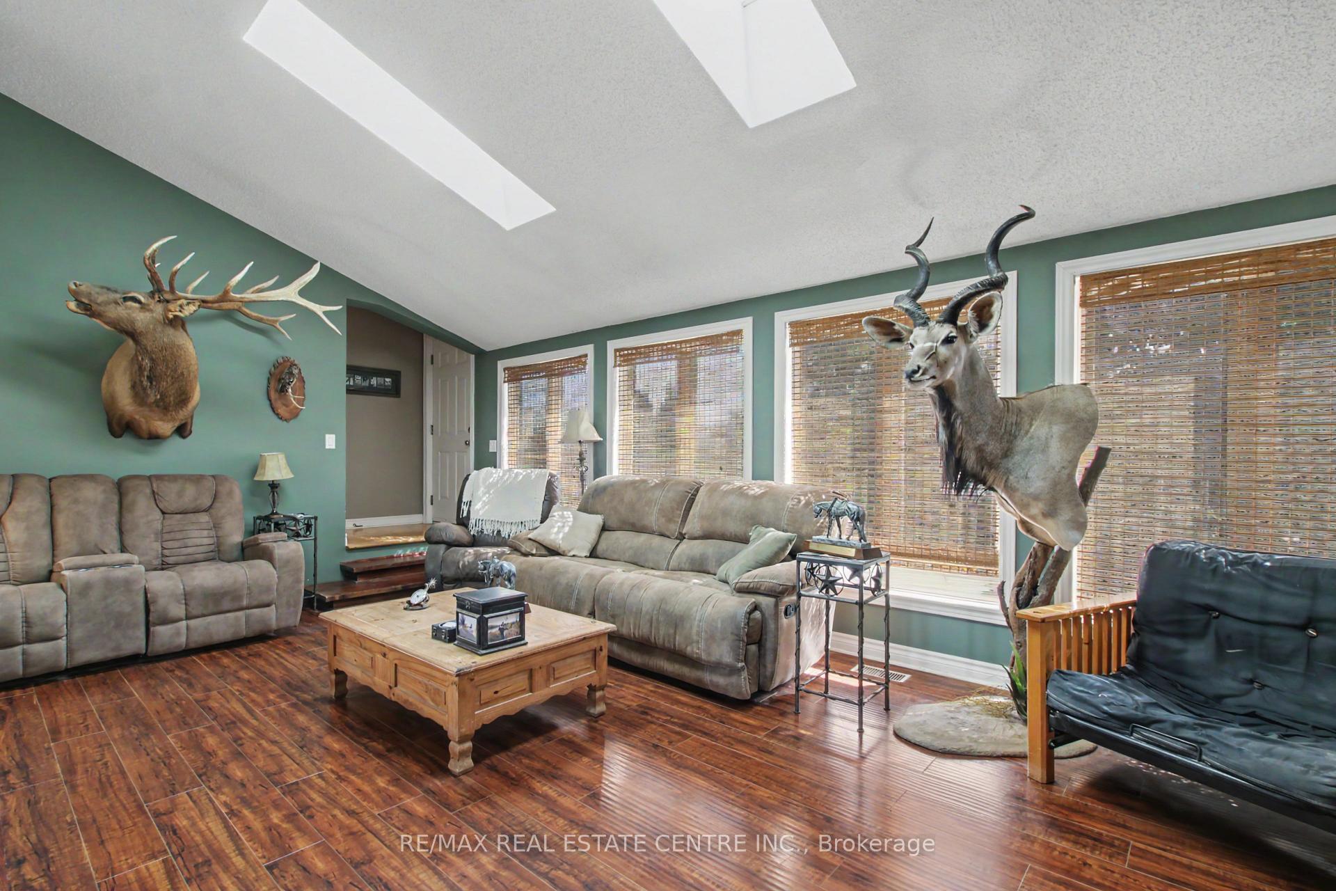 Photo 10 of 5030 Blackheath Road, Hamilton, Rural Glanbrook — HOMEH