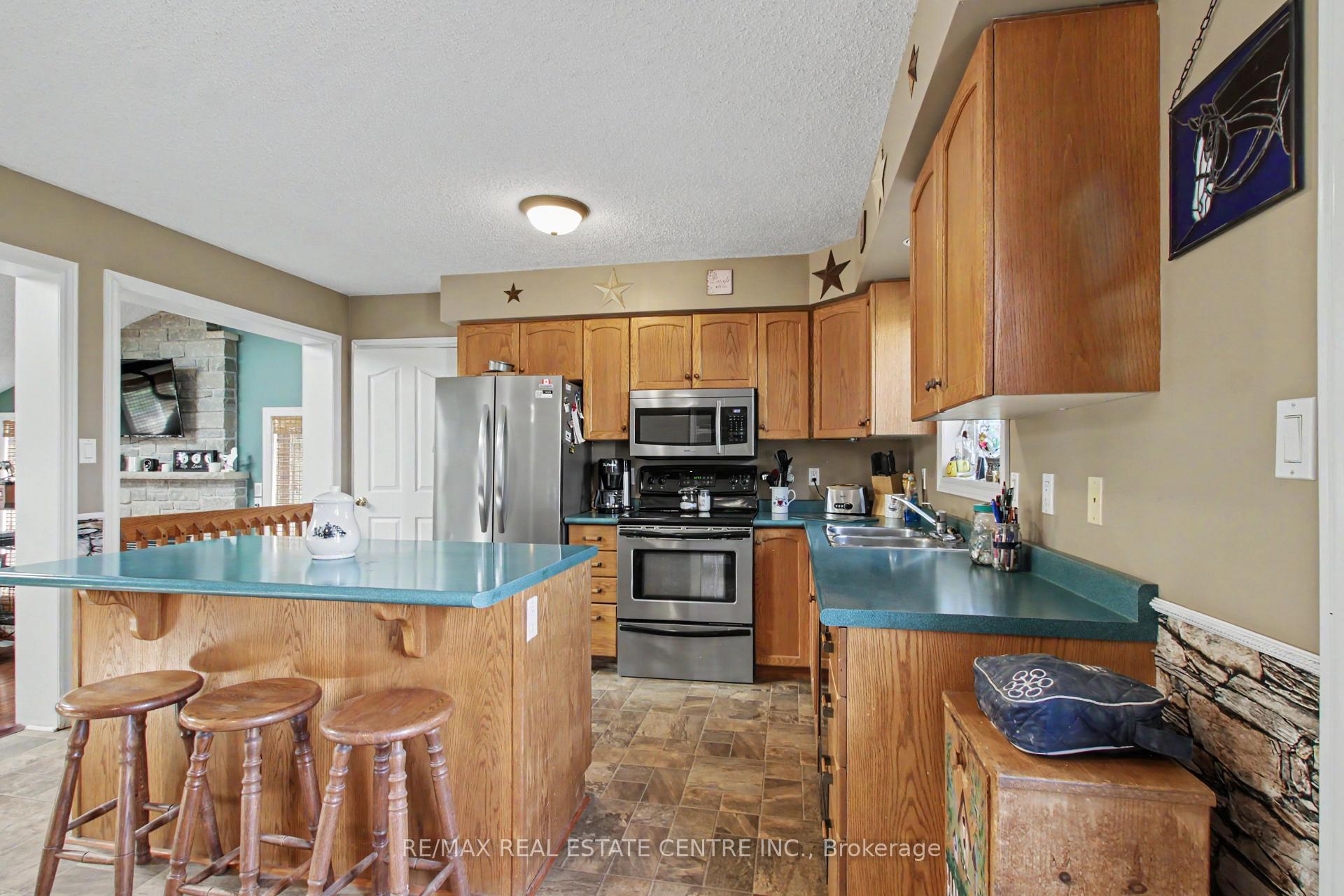 Photo 13 of 5030 Blackheath Road, Hamilton, Rural Glanbrook — HOMEH