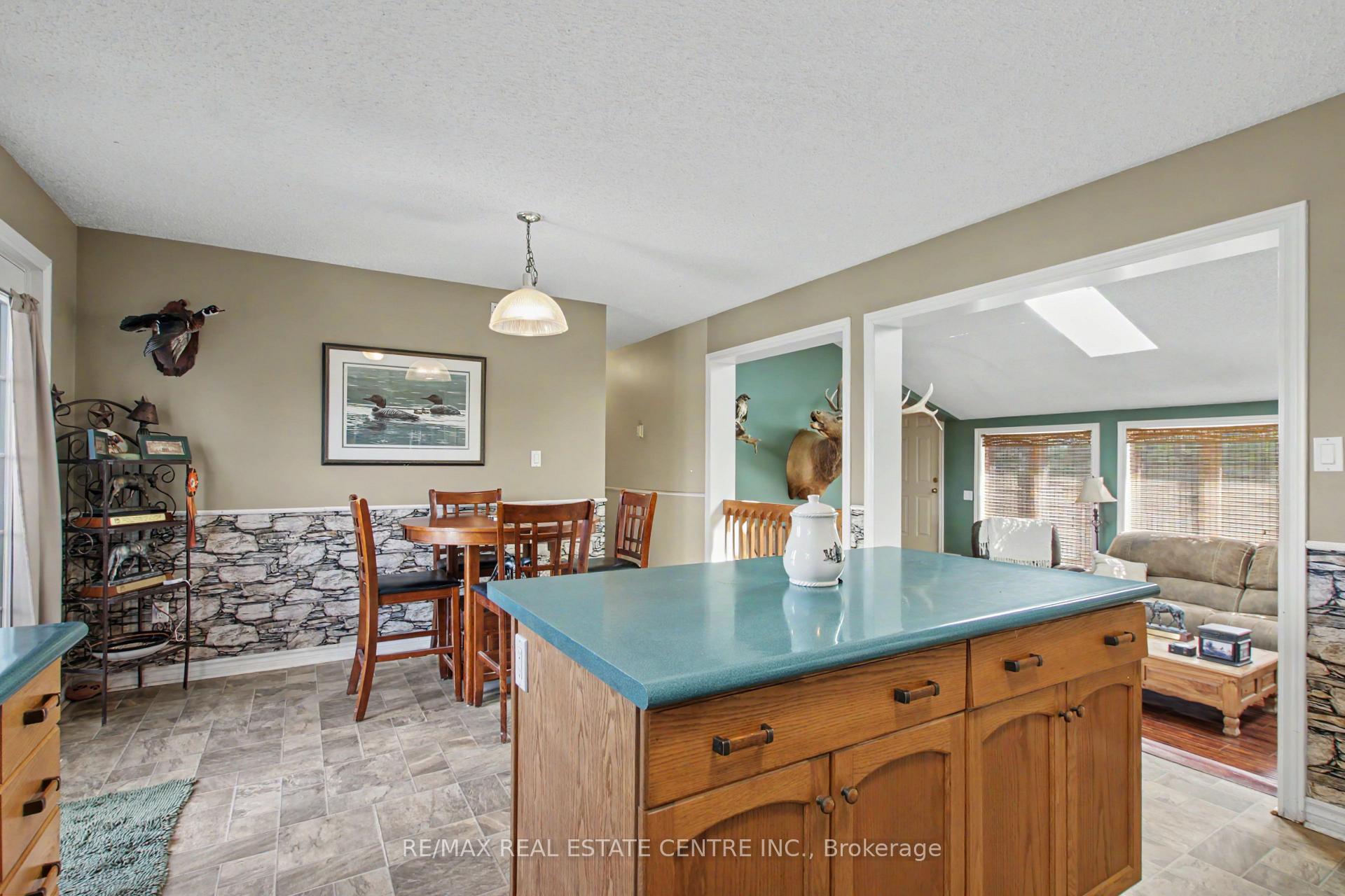 Photo 14 of 5030 Blackheath Road, Hamilton, Rural Glanbrook — HOMEH