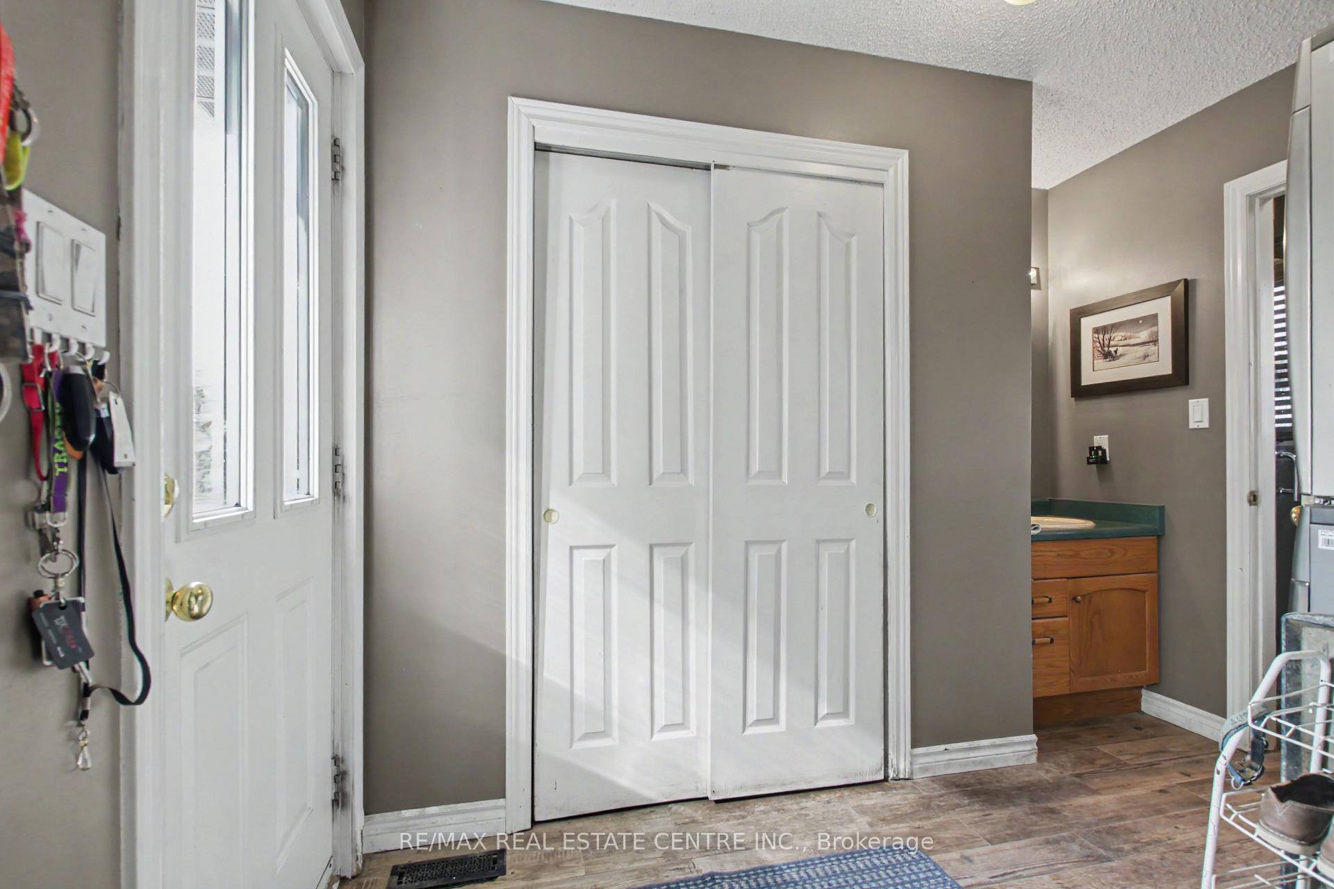 Photo 16 of 5030 Blackheath Road, Hamilton, Rural Glanbrook — HOMEH