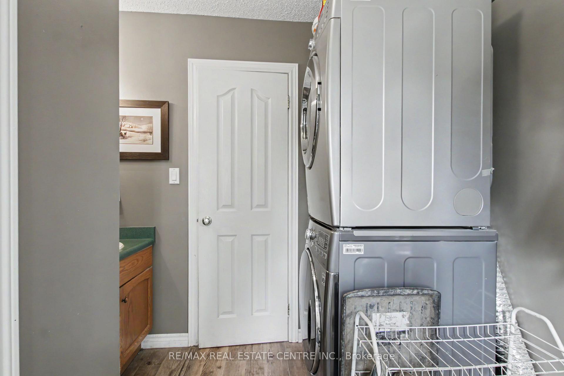Photo 17 of 5030 Blackheath Road, Hamilton, Rural Glanbrook — HOMEH