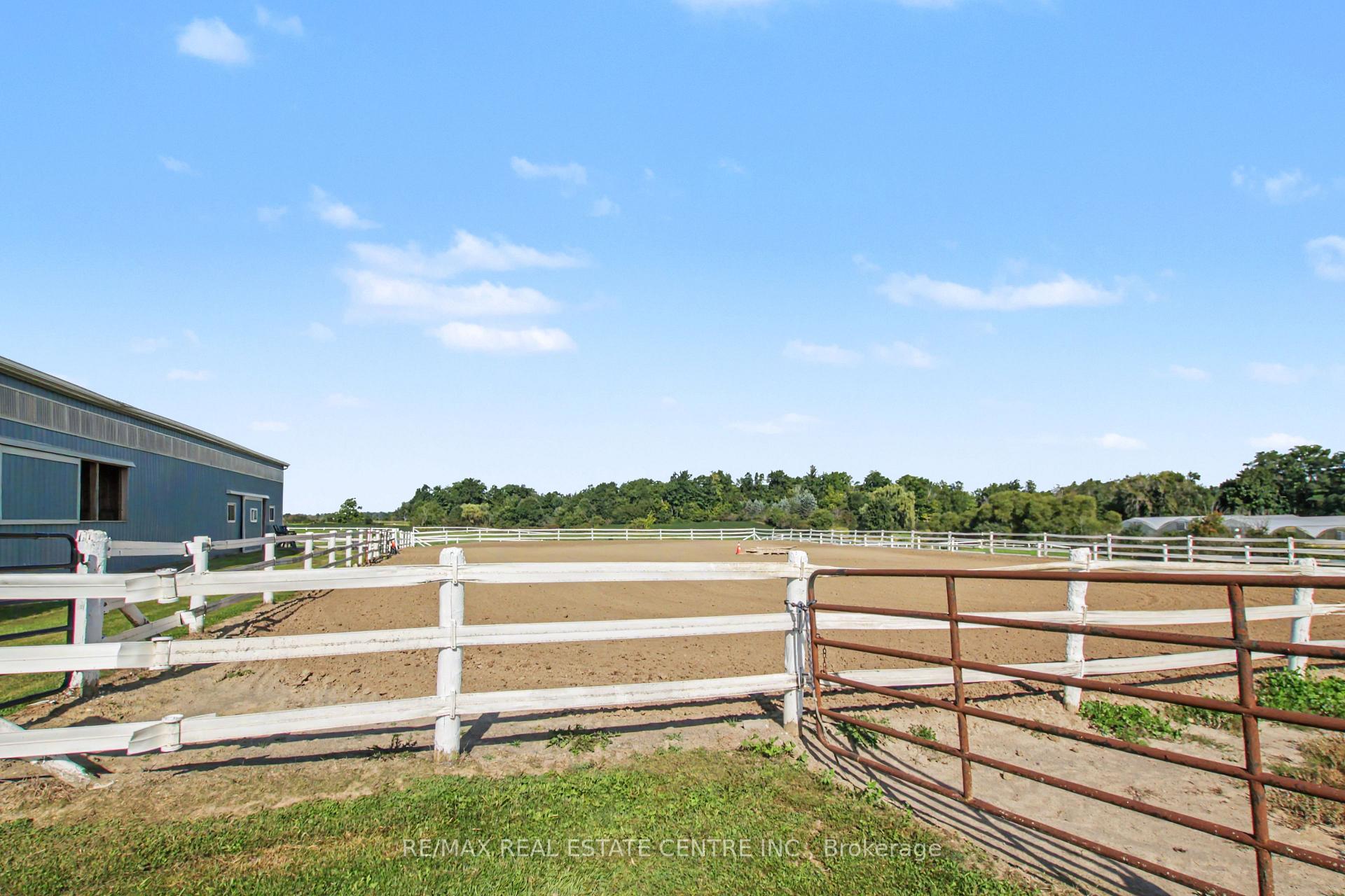 Photo 40 of 5030 Blackheath Road, Hamilton, Rural Glanbrook — HOMEH