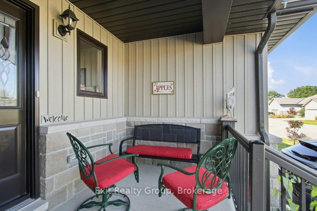 Photo 3 of 83 Conger Drive, Prince Edward County, Wellington Ward — HOMEH