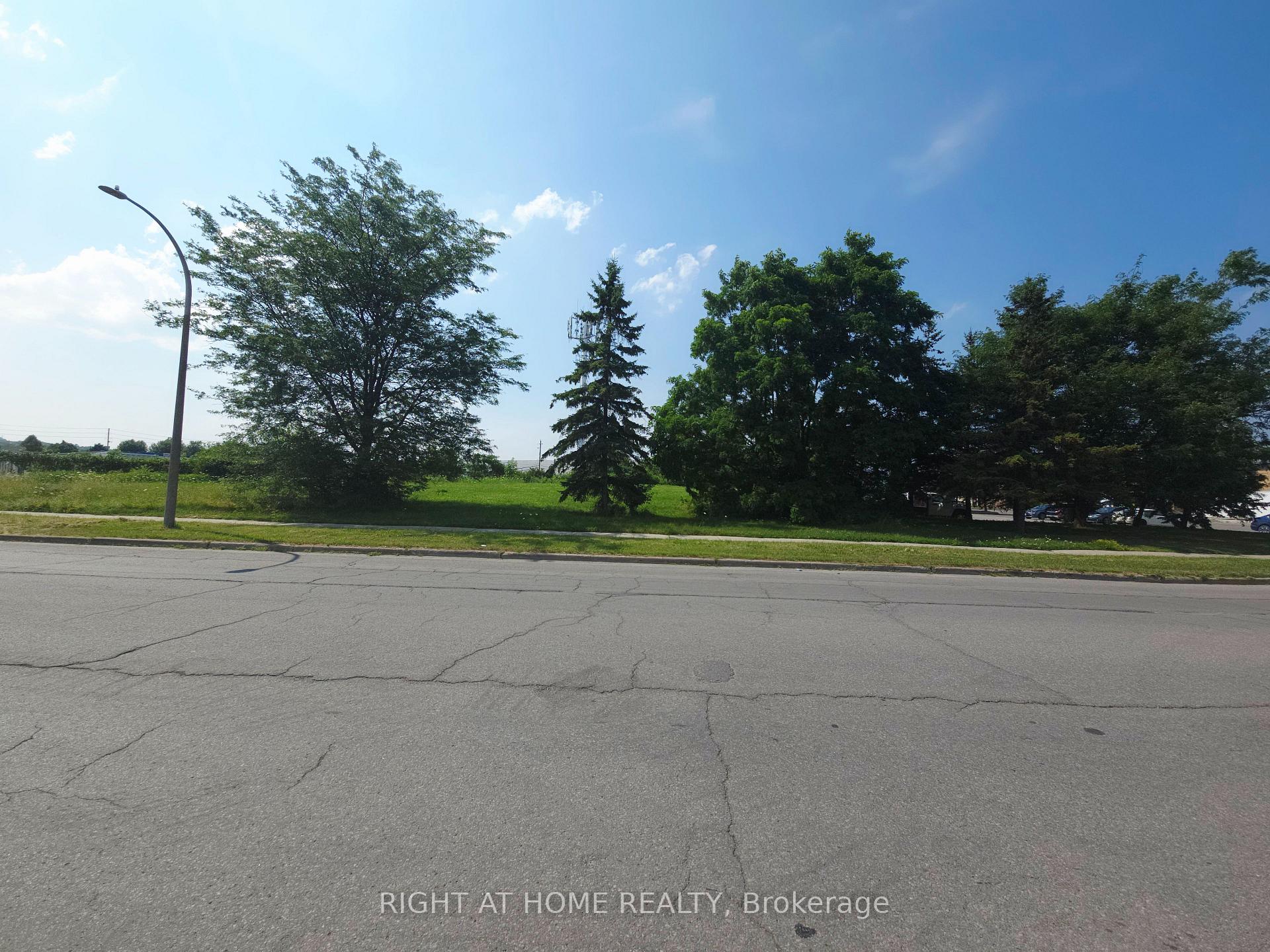 Photo 4 of 5351 Canotek Road, Ottawa, Canotek Industrial Park — HOMEH