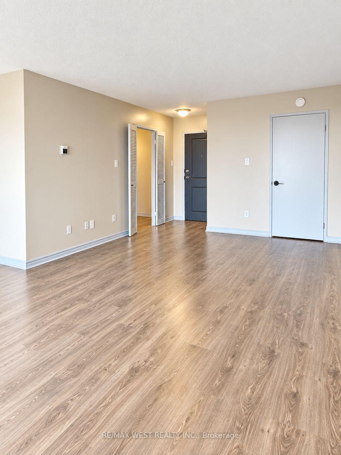 Photo 3 of Unit 309, 101 Prudential Drive, Scarborough, Dorset Park — HOMEH