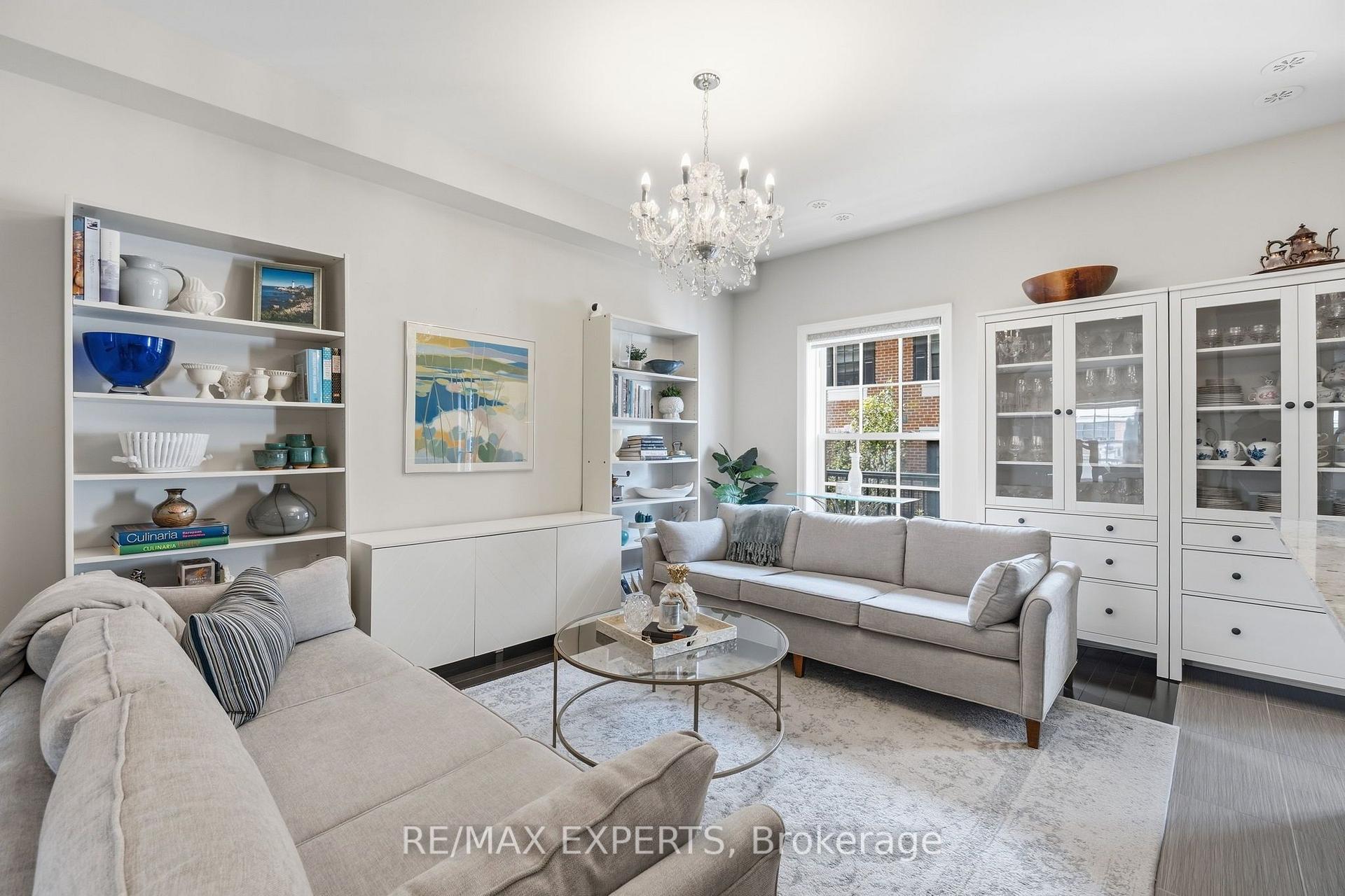 Photo 4 of Unit 7, 10060 Keele Street, Vaughan, Maple — HOMEH