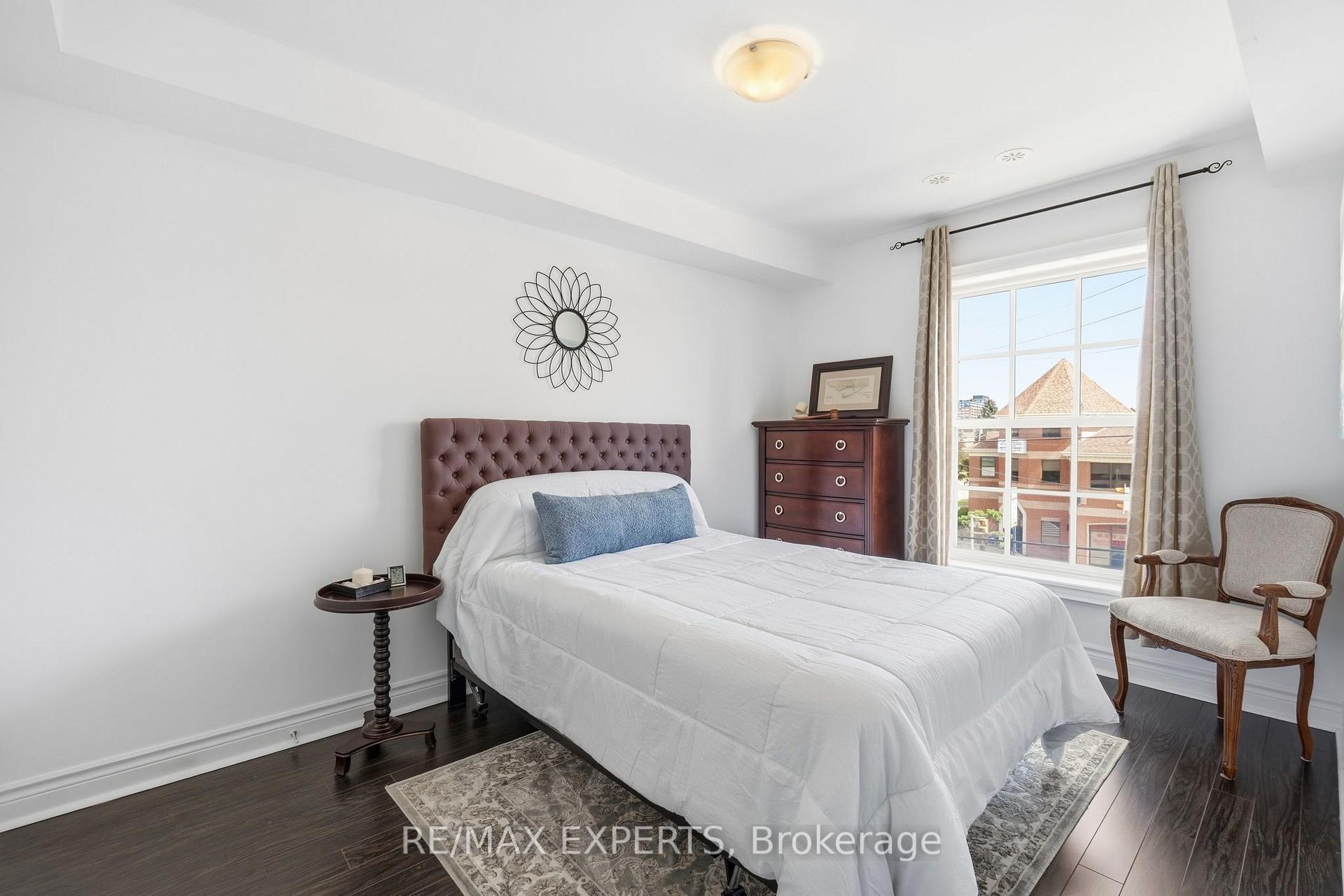 Photo 21 of Unit 7, 10060 Keele Street, Vaughan, Maple — HOMEH