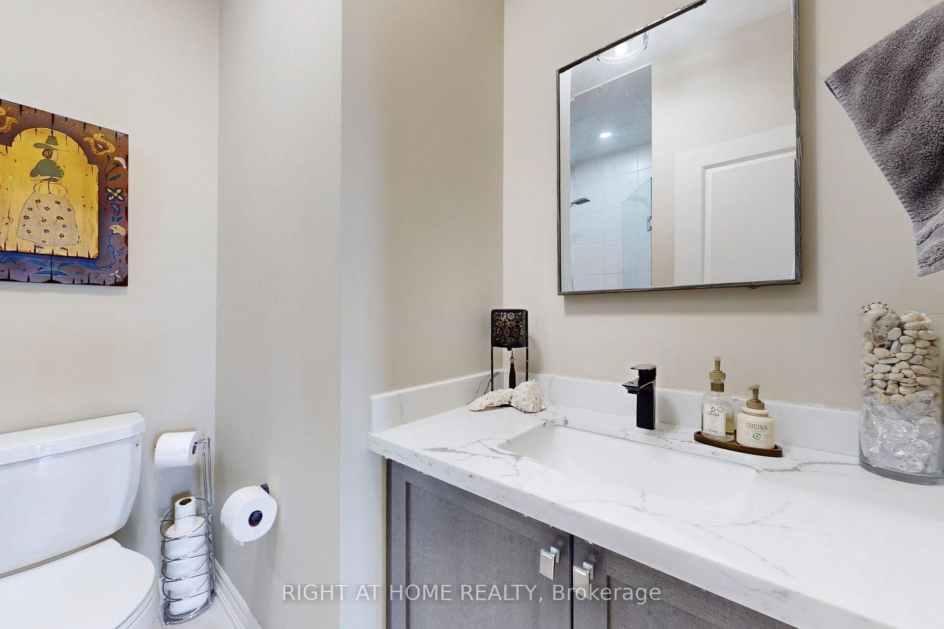 Photo 17 of 279 Moody Drive, Vaughan, Kleinburg — HOMEH