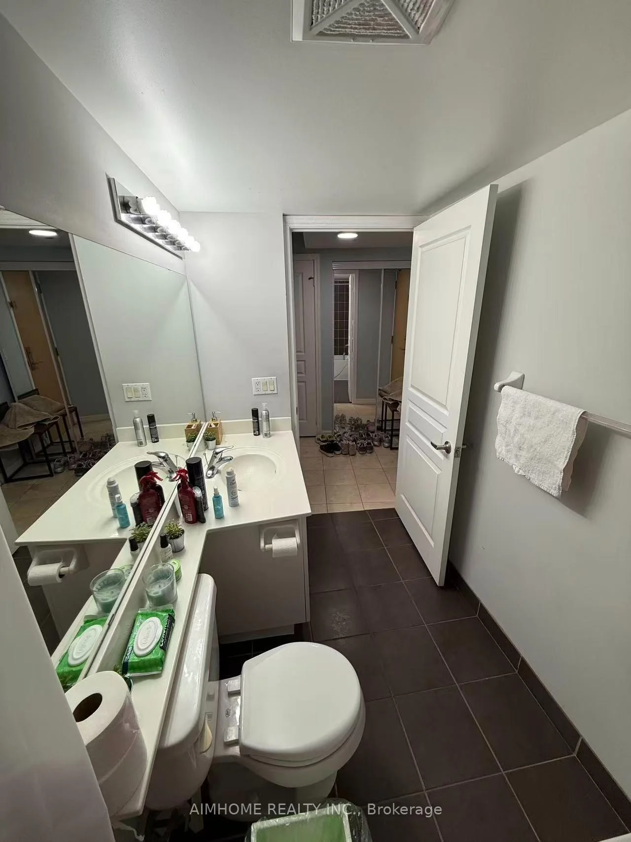 Photo 10 of Unit 1202, 509 Beecroft Road, North York, Willowdale West — HOMEH
