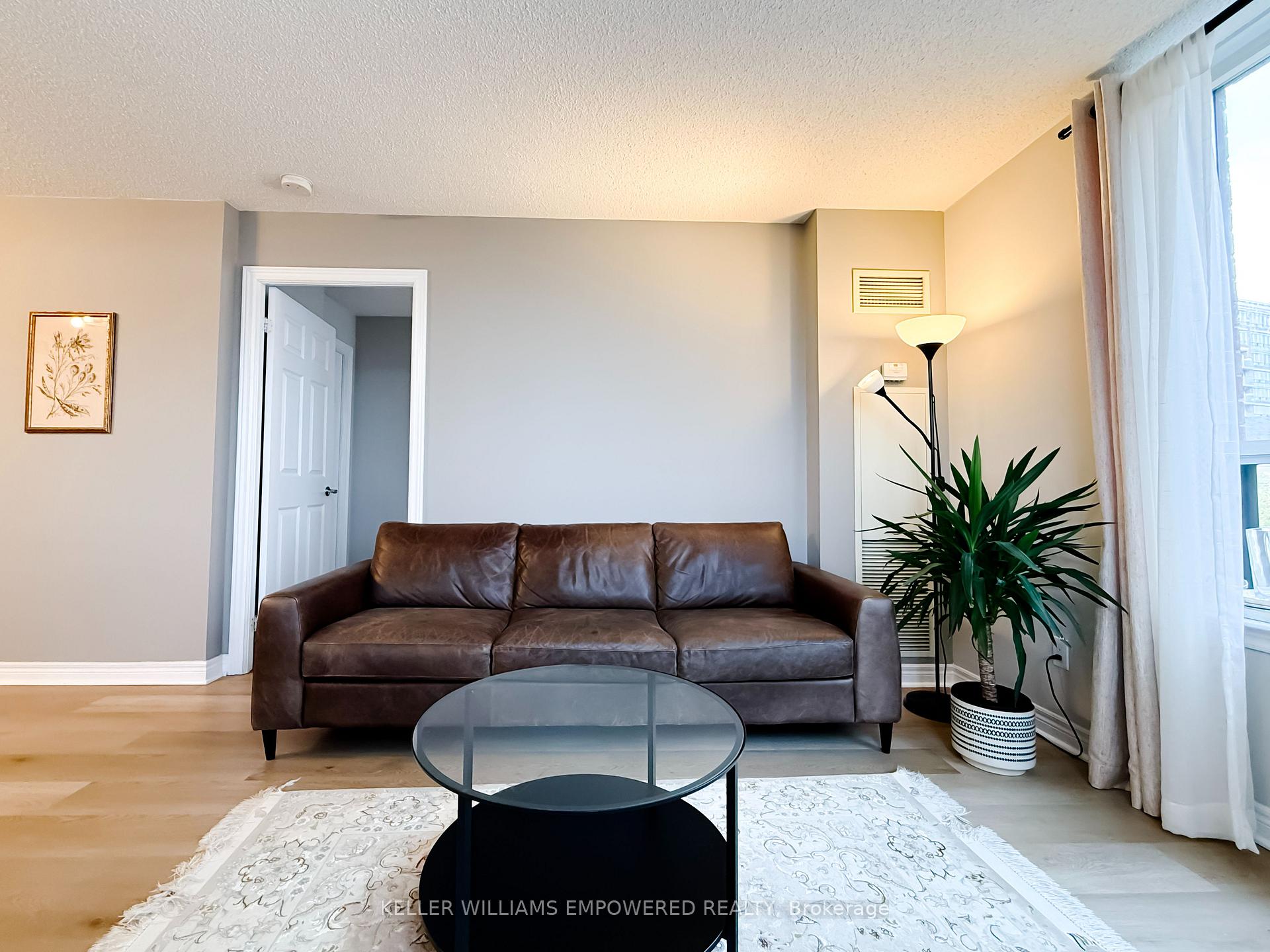 Photo 4 of Unit 302, 51 Times Avenue, Markham, Commerce Valley — HOMEH