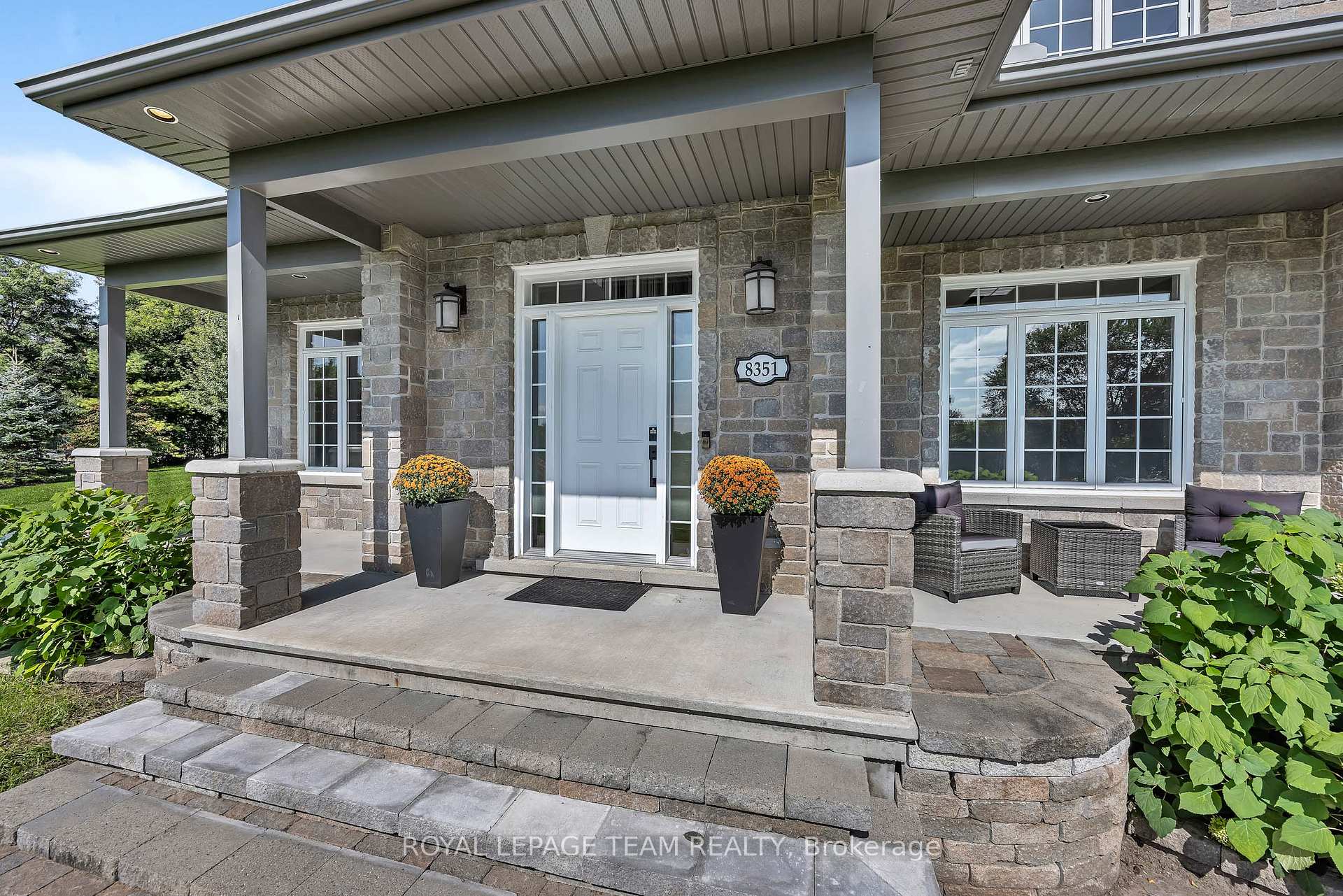 Photo 3 of 8351 Lourdes Way, Ottawa, Metcalfe — HOMEH