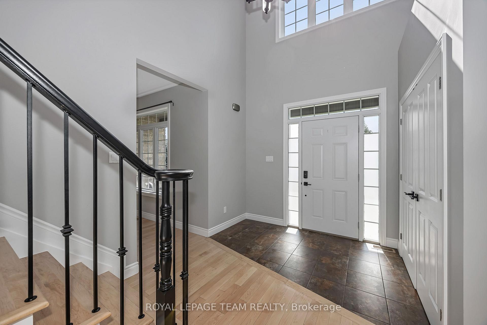 Photo 6 of 8351 Lourdes Way, Ottawa, Metcalfe — HOMEH