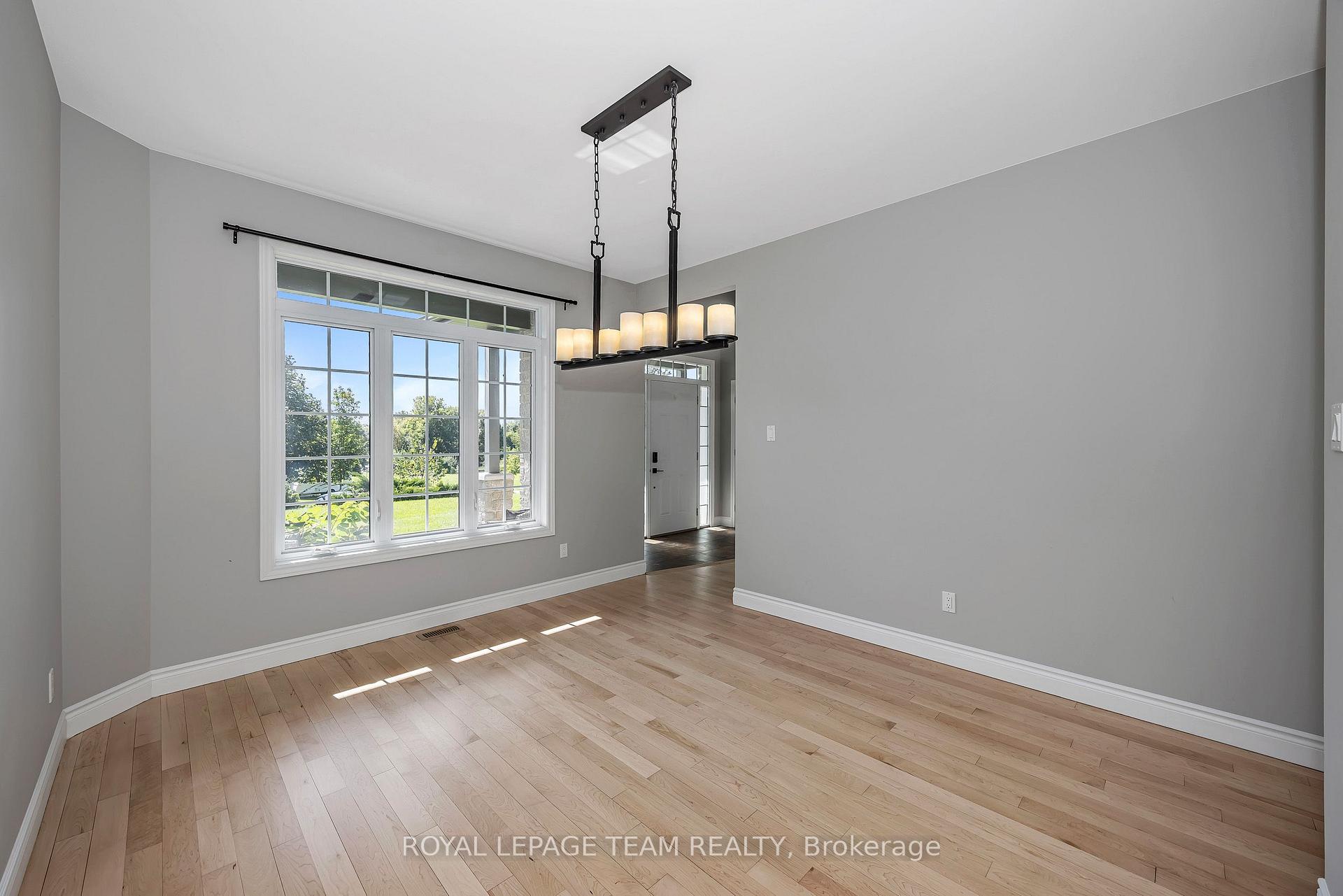 Photo 9 of 8351 Lourdes Way, Ottawa, Metcalfe — HOMEH